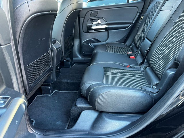 MERCEDES-BENZ GLB 200 Progressive 7G-Tronic-image-9
