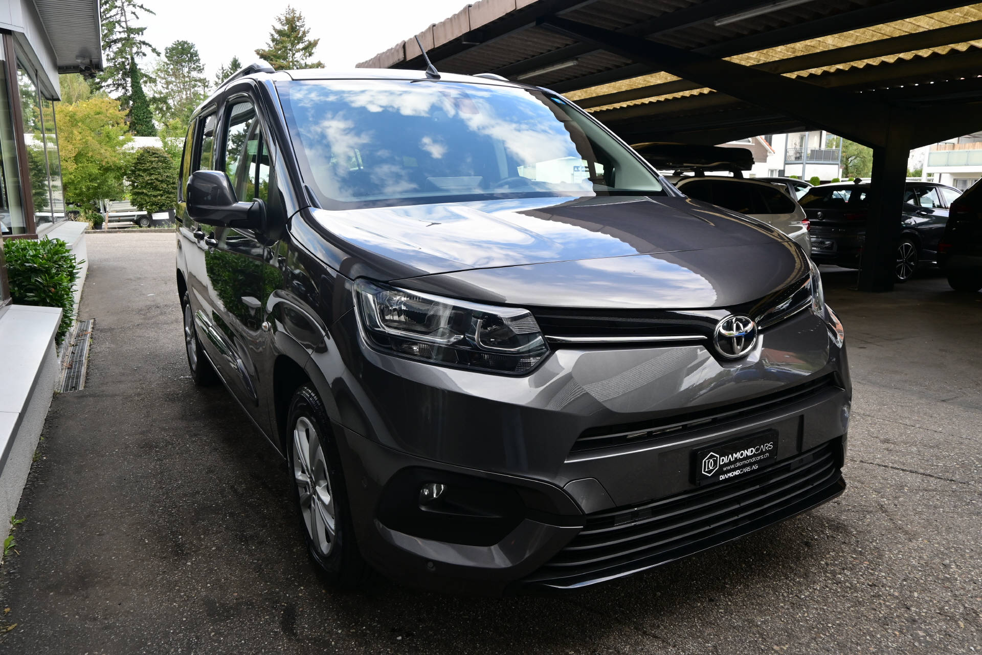 TOYOTA Proace City Verso L1 1.5 HDi Trend *Werksgarantie bis 08/30*-image-3