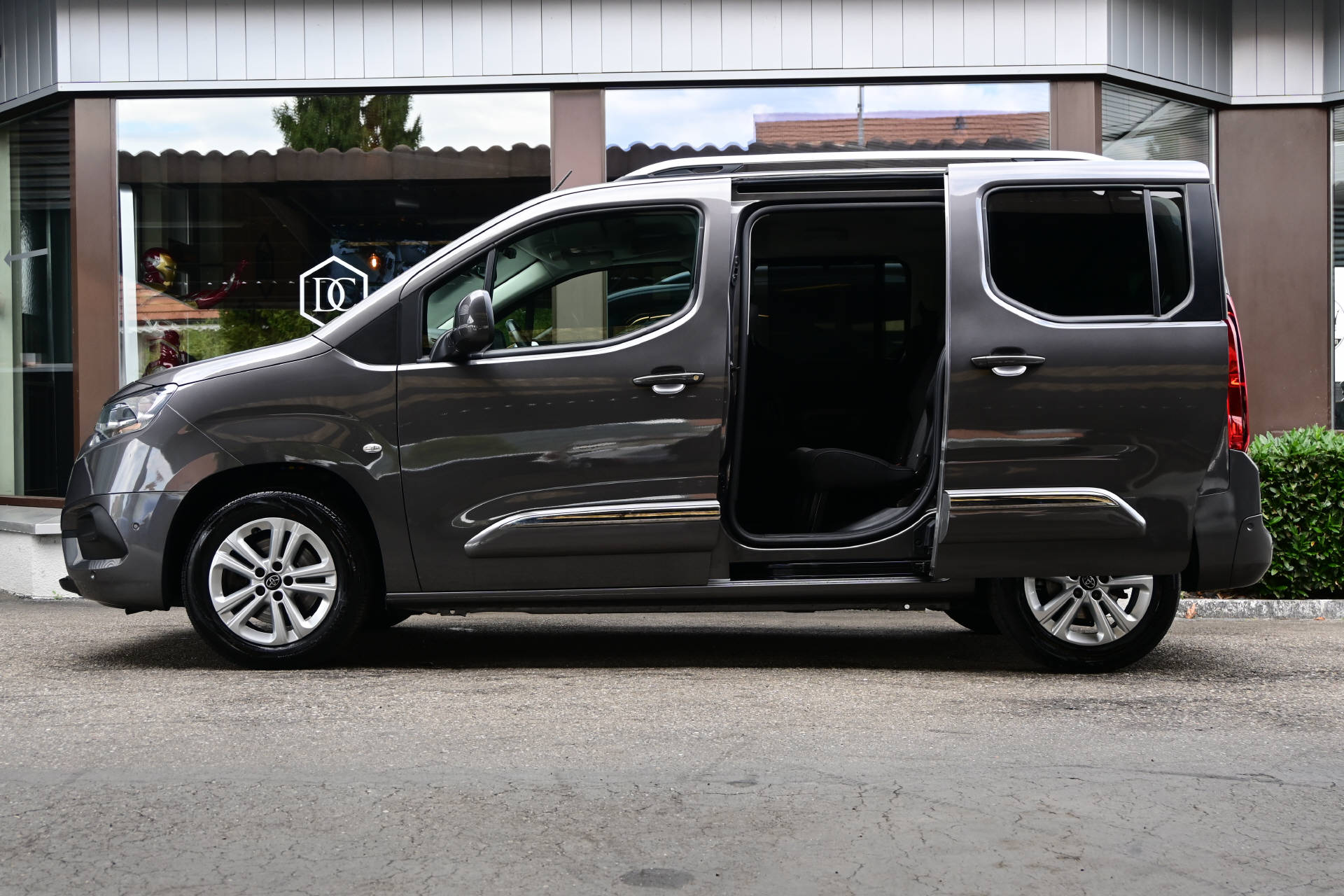 TOYOTA Proace City Verso L1 1.5 HDi Trend *Werksgarantie bis 08/30*-image-5