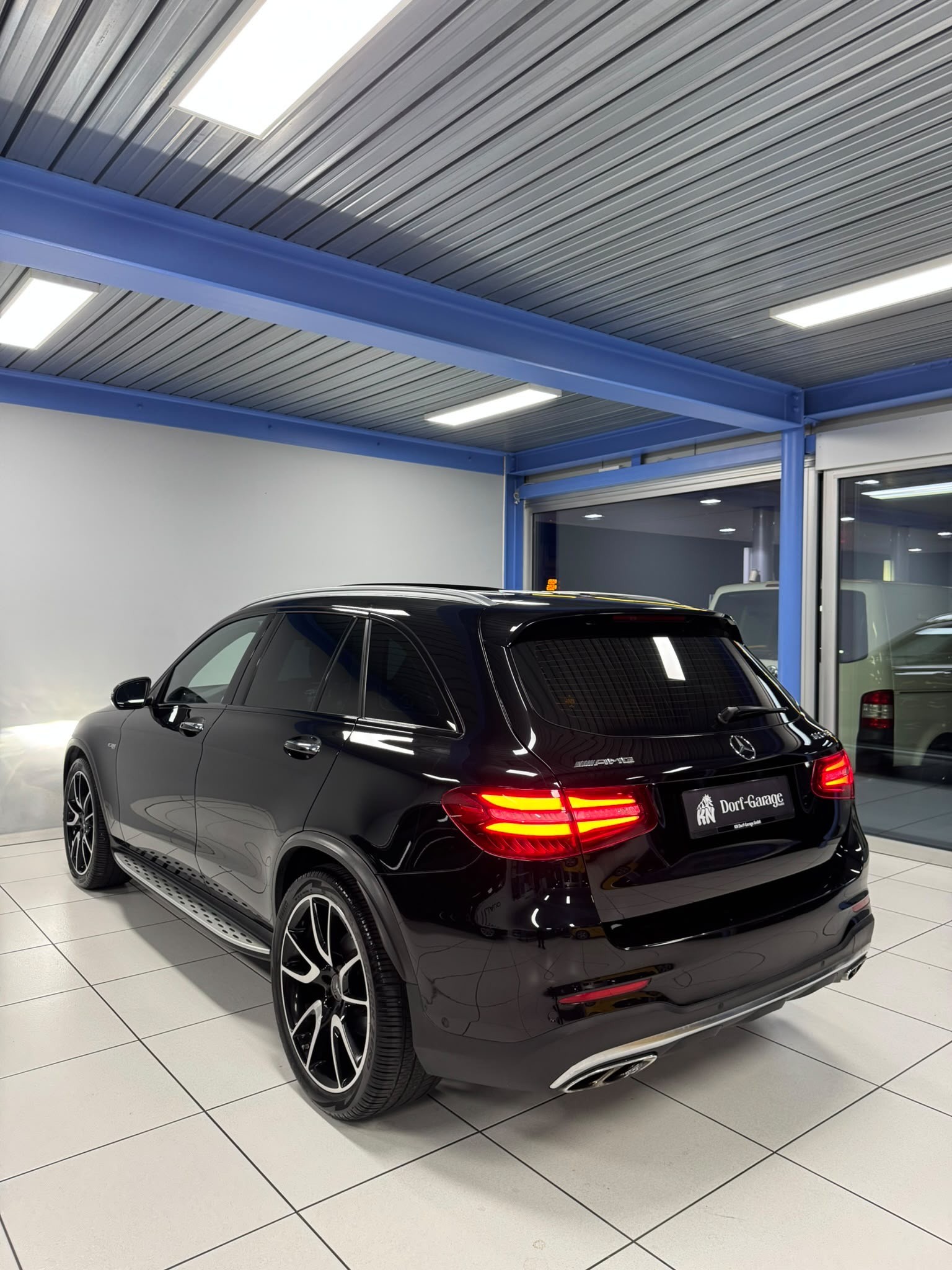 MERCEDES-BENZ GLC 43 AMG 4Matic 9G-Tronic-image-5