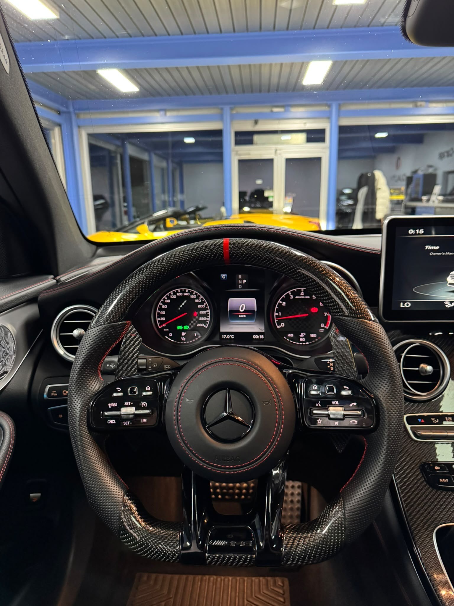 MERCEDES-BENZ GLC 43 AMG 4Matic 9G-Tronic-image-18