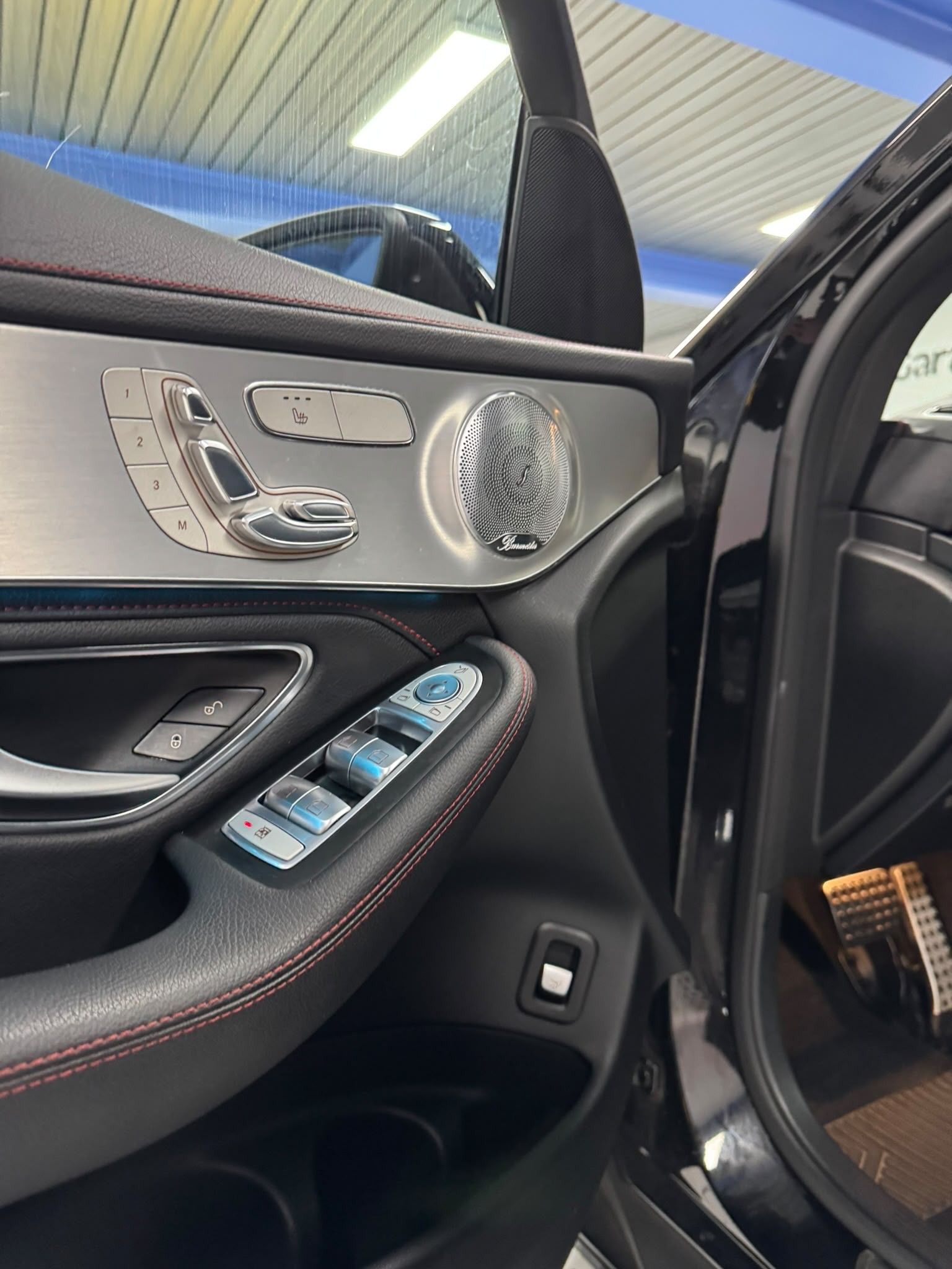 MERCEDES-BENZ GLC 43 AMG 4Matic 9G-Tronic-image-11