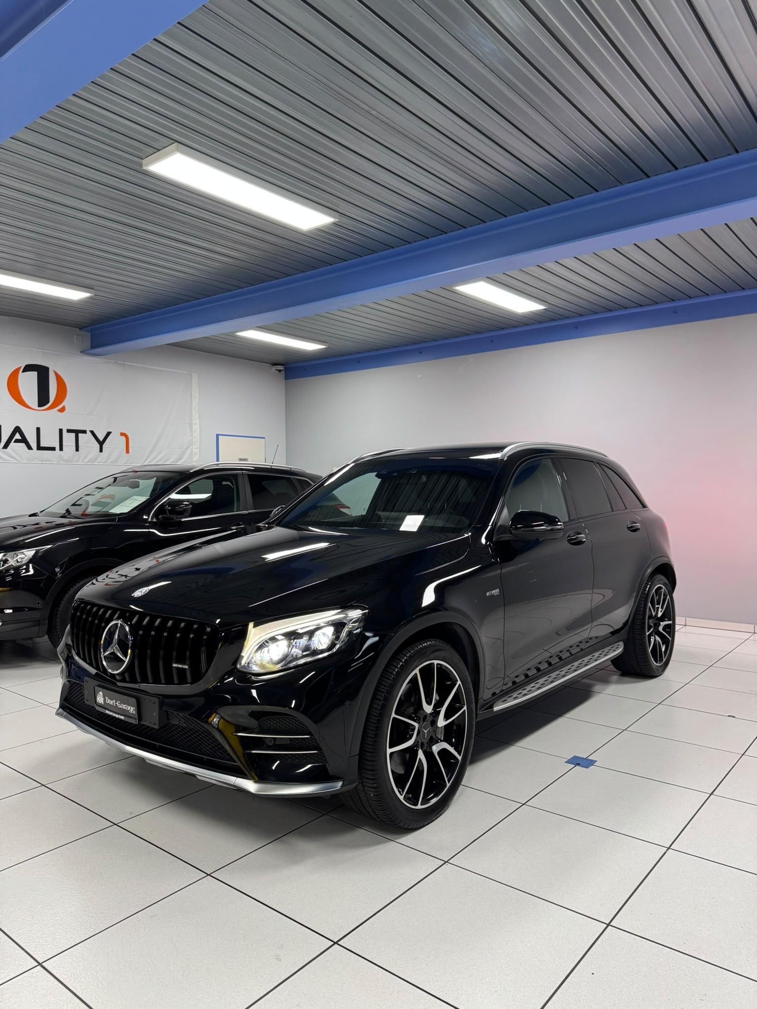 MERCEDES-BENZ GLC 43 AMG 4Matic 9G-Tronic-image-2