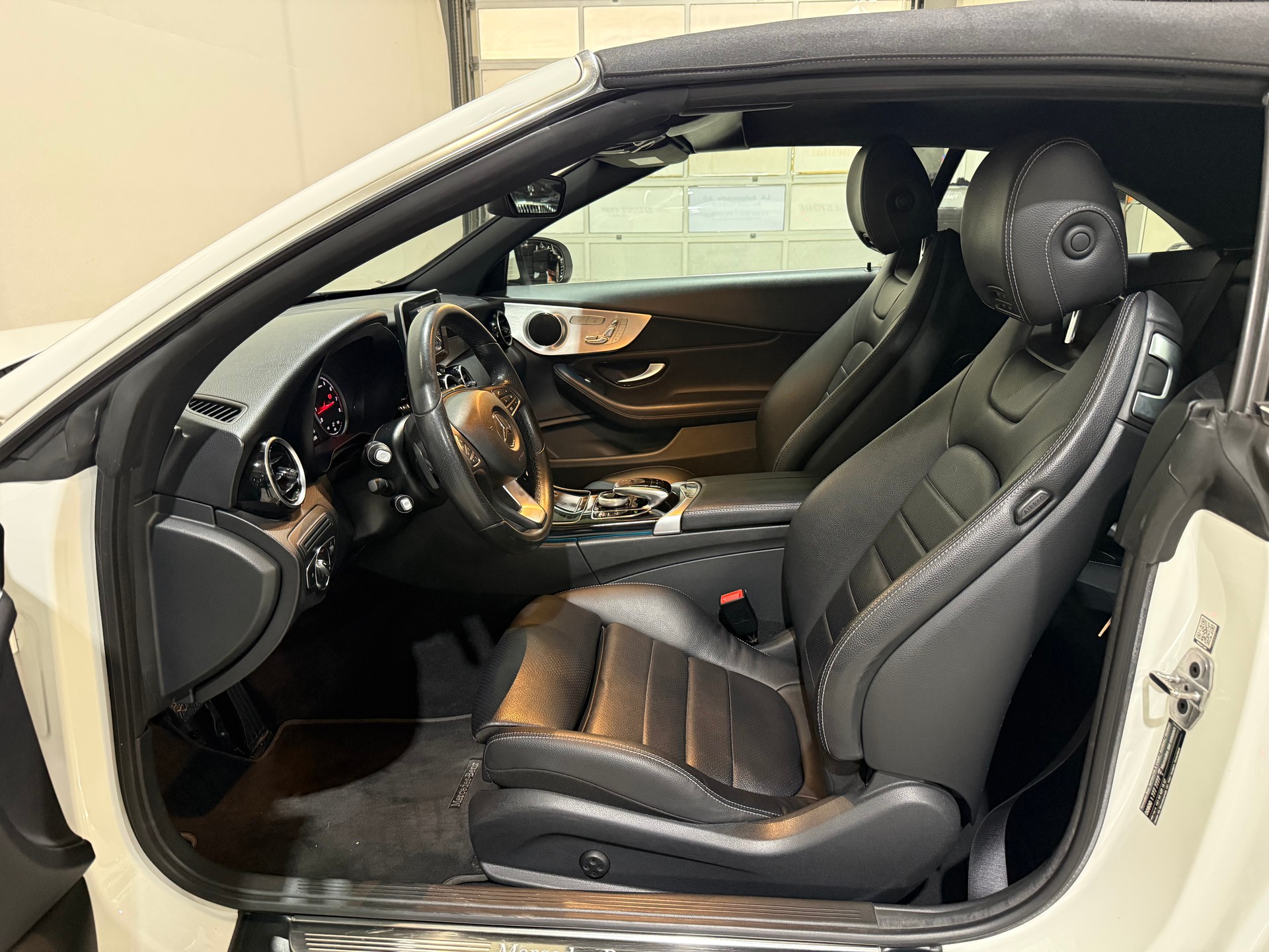 MERCEDES-BENZ C 180 Cabriolet 9G-Tronic-image-12