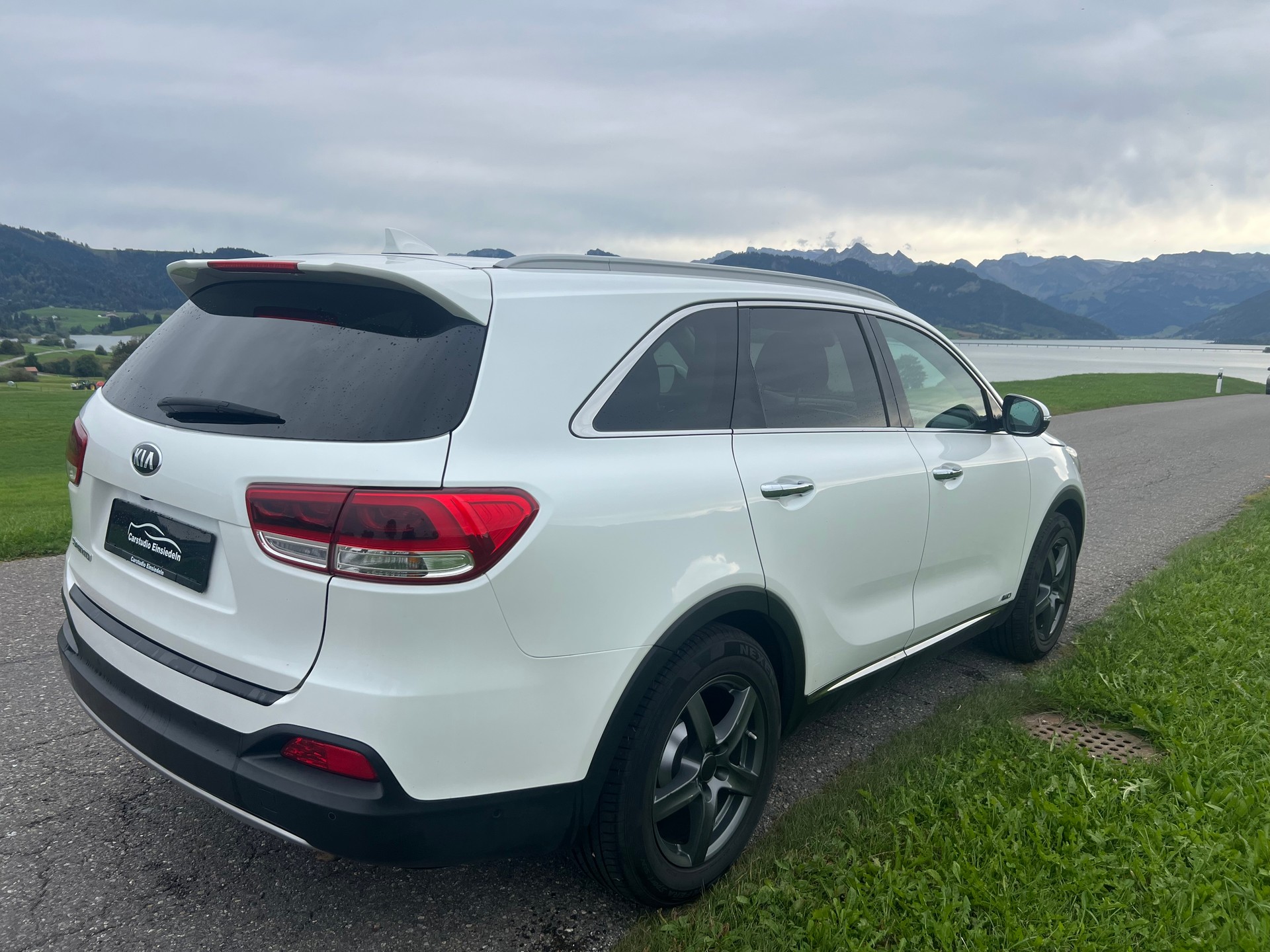KIA Sorento 2.2 CRDI Style 7P. Automatic-image-5