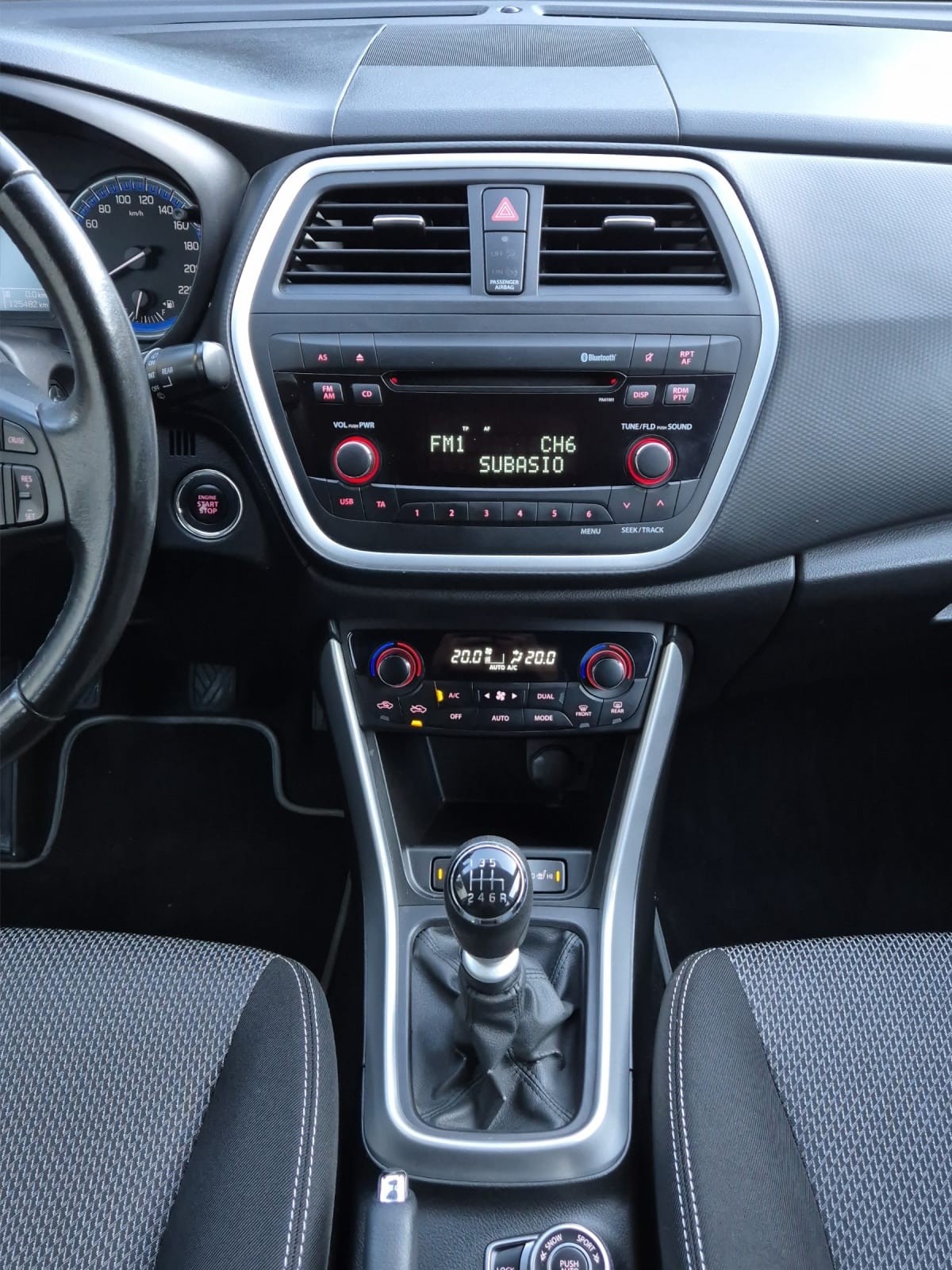 SUZUKI SX4 S-Cross 1.6 TD Compact+ 4WD-image-10
