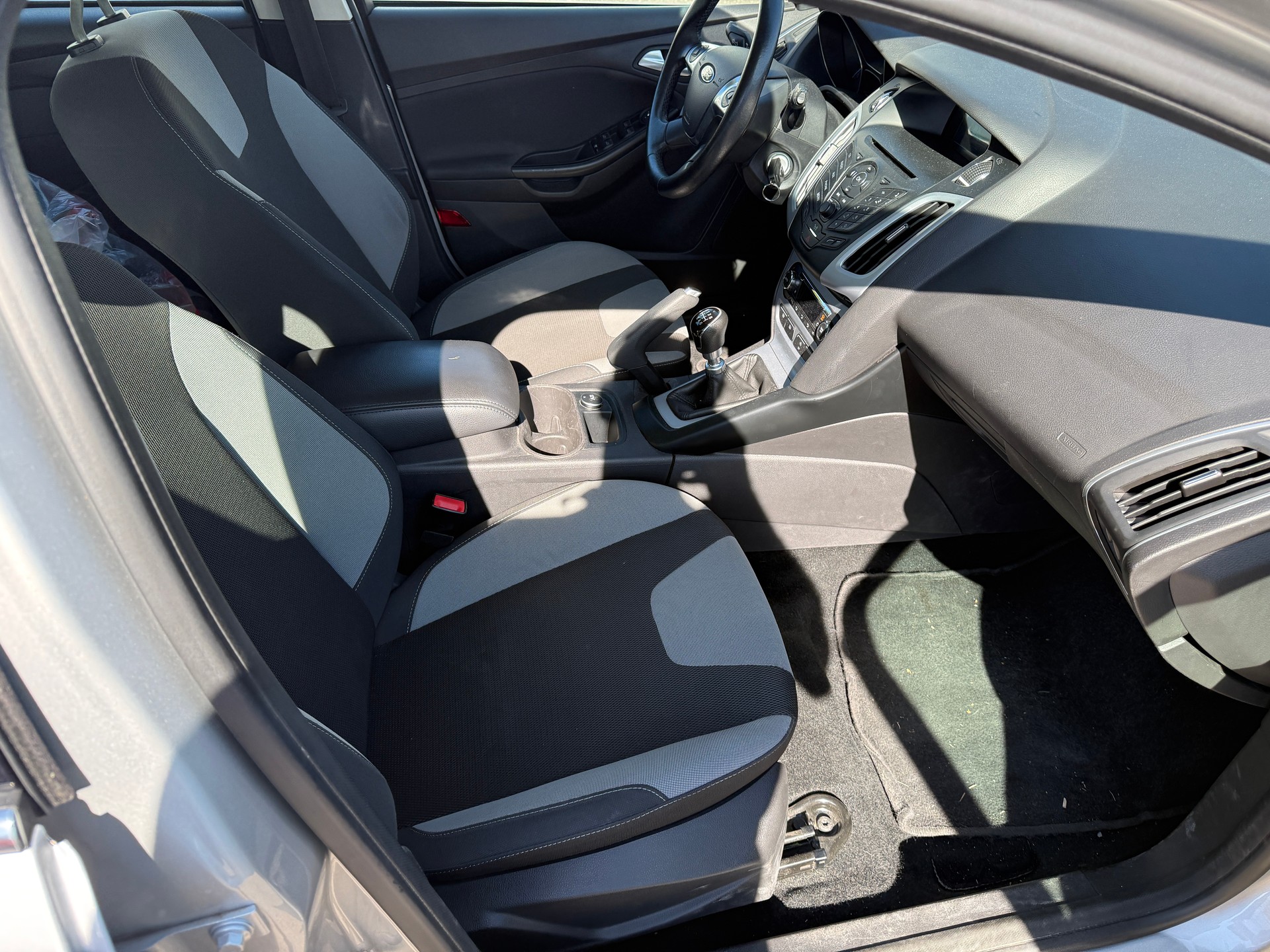 FORD Focus 1.0 SCTi Carving-image-10