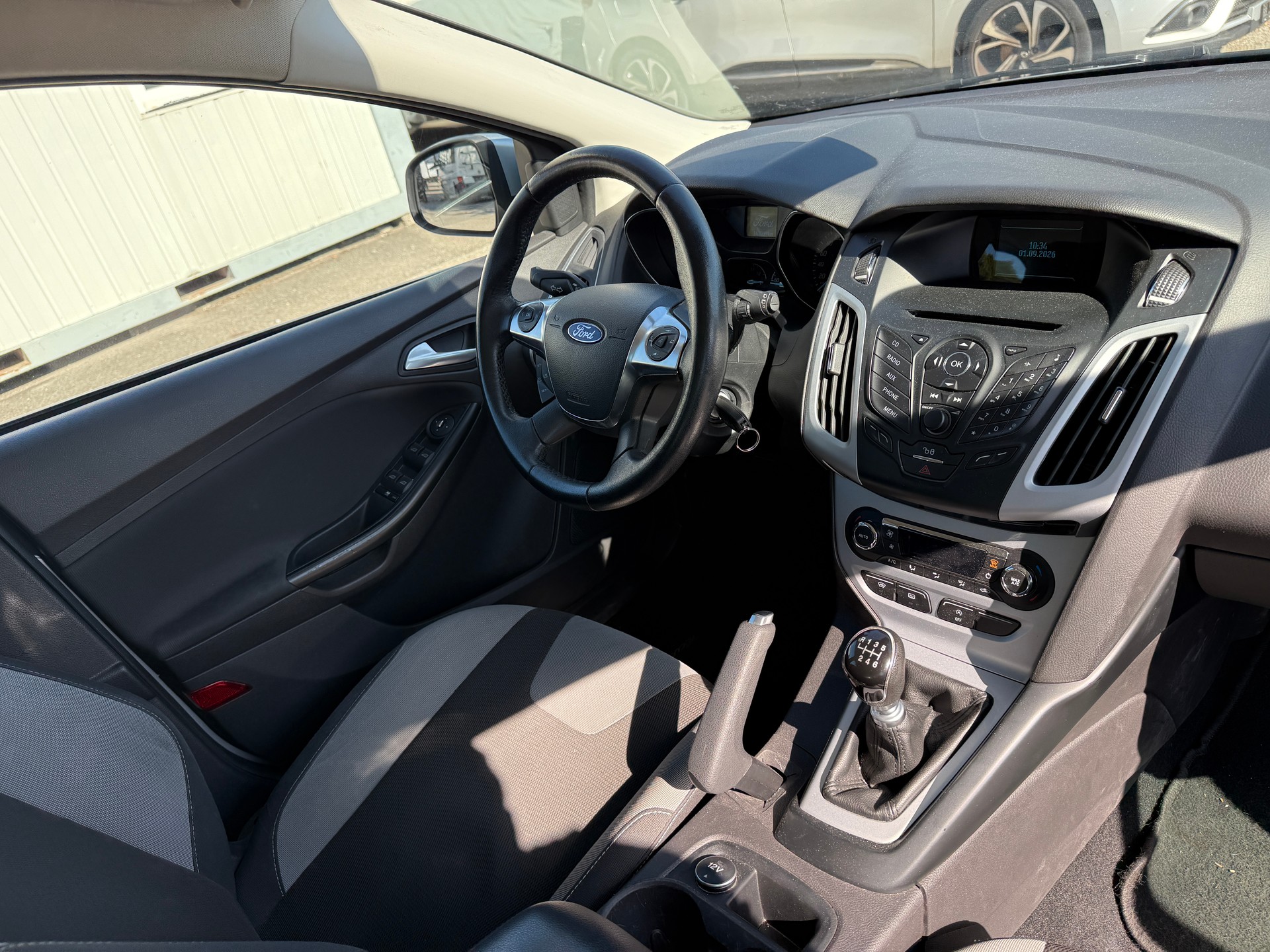 FORD Focus 1.0 SCTi Carving-image-8
