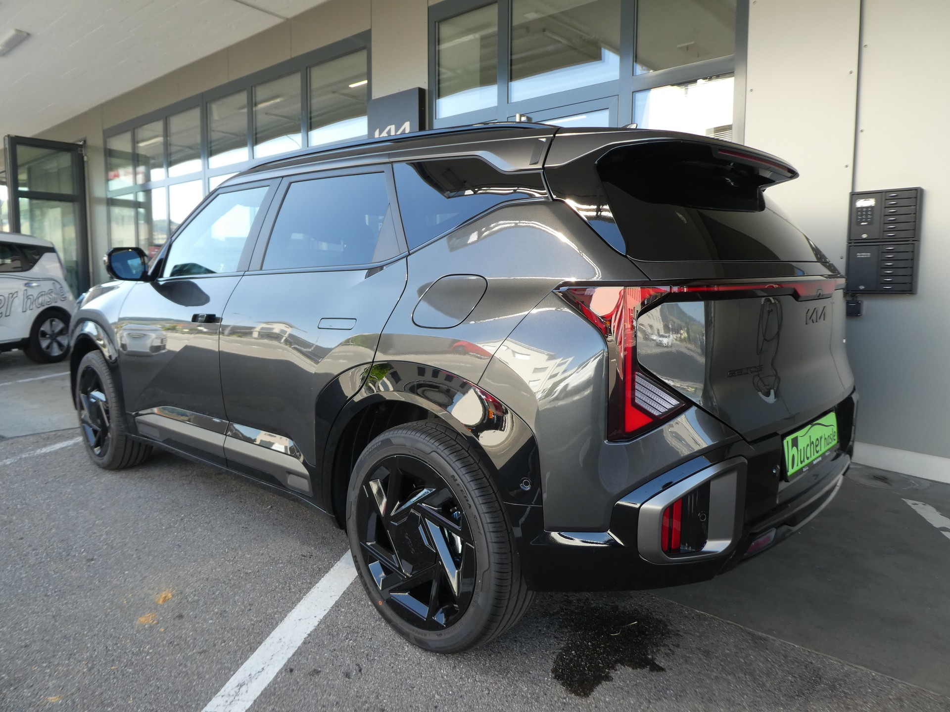 KIA Seltos 1.6T-GDi X-Line 7DCT 4x4-image-7