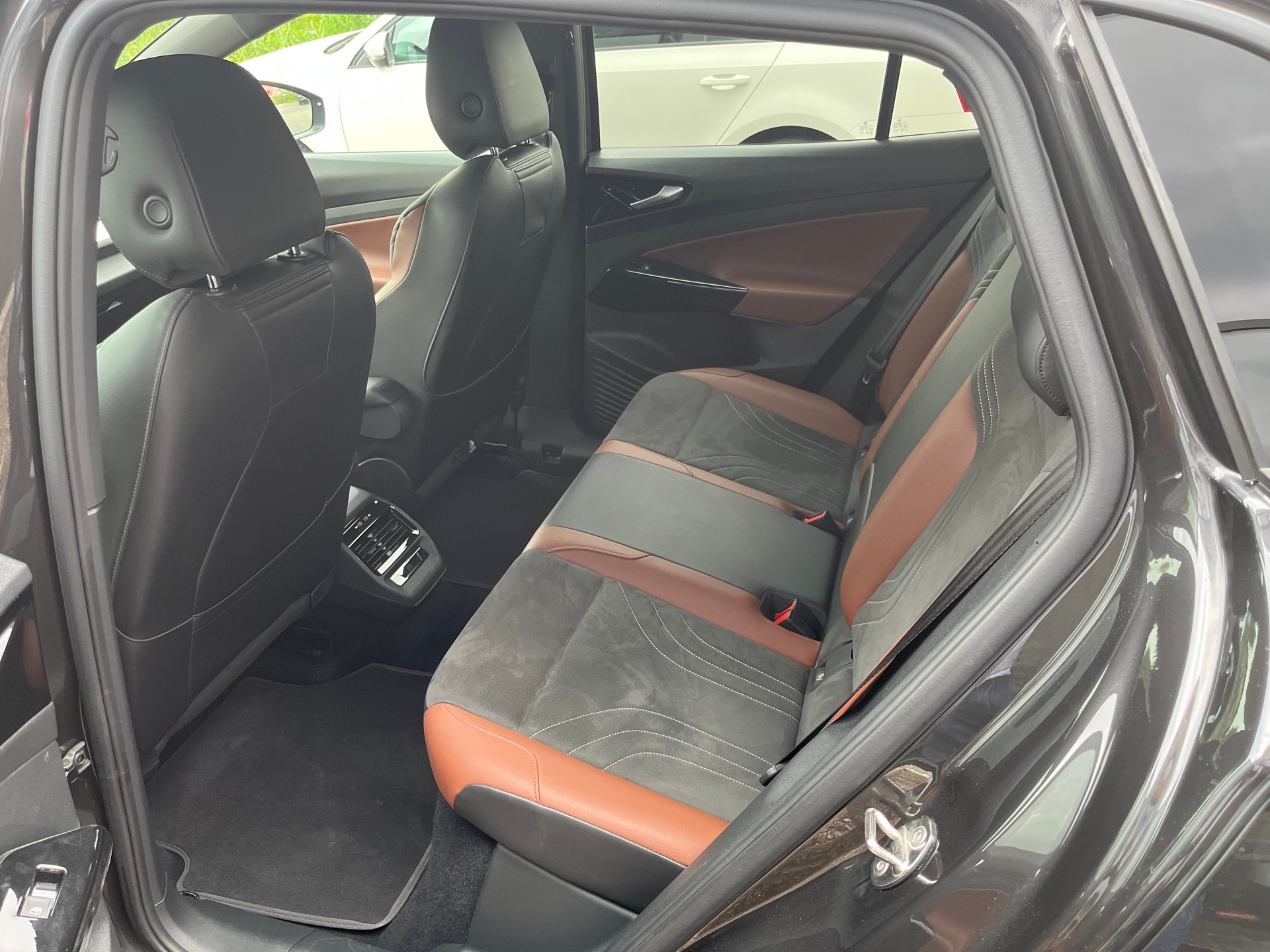 VW ID.4 Pro Performance 77 kWh-image-8
