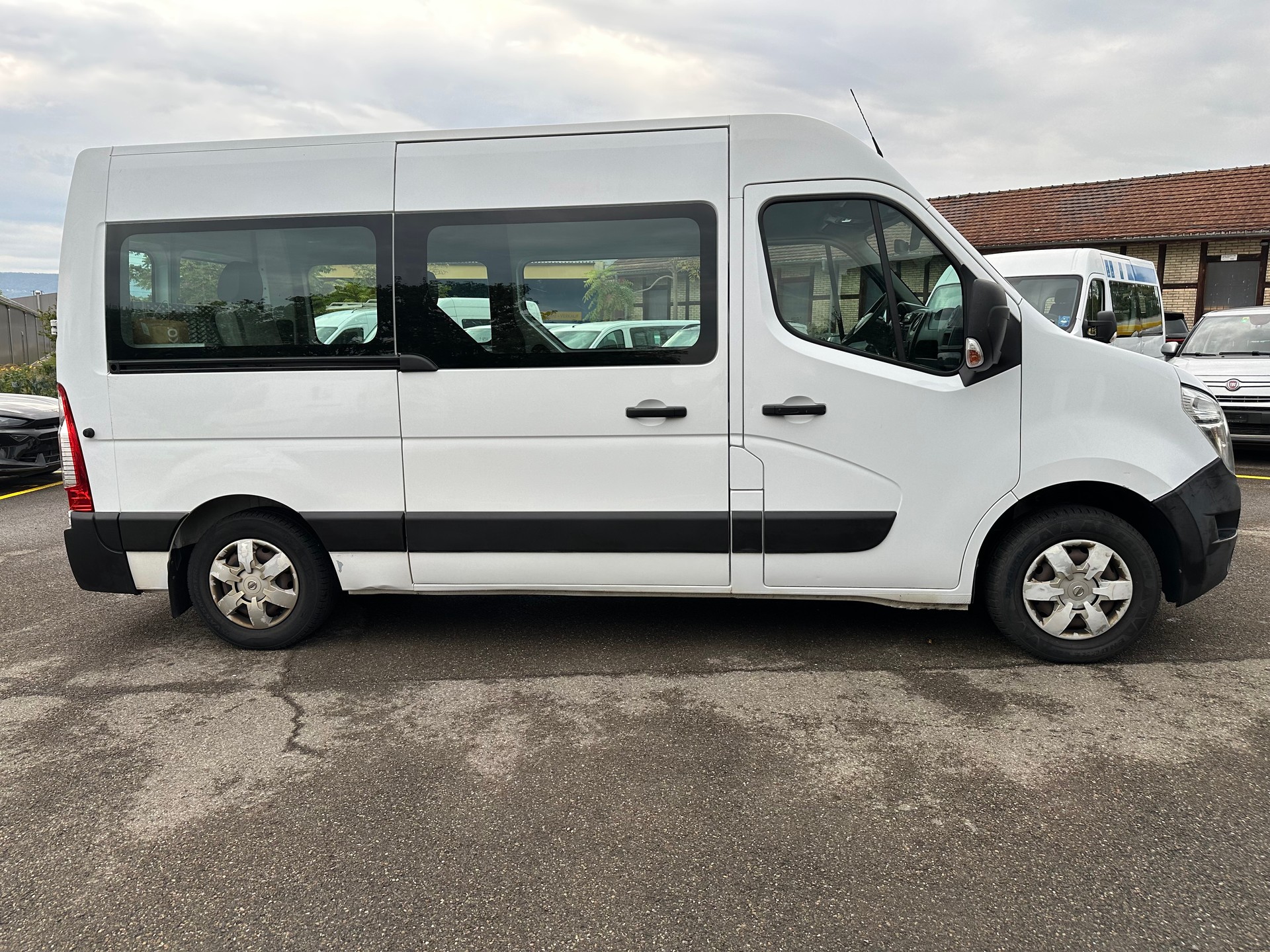 NISSAN NV400 F35.17 L2H2 FWD Comfort-image-3