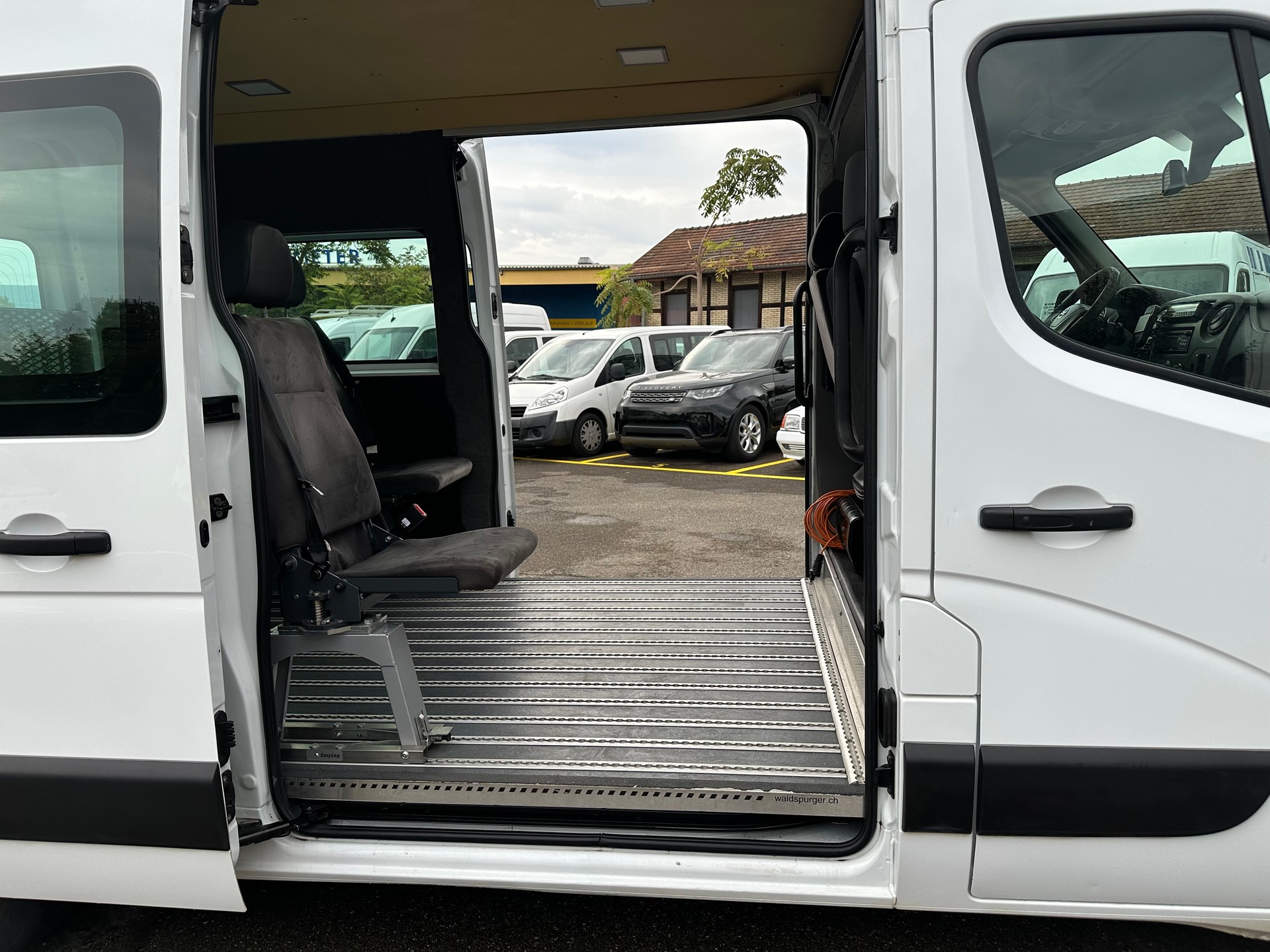 NISSAN NV400 F35.17 L2H2 FWD Comfort-image-9