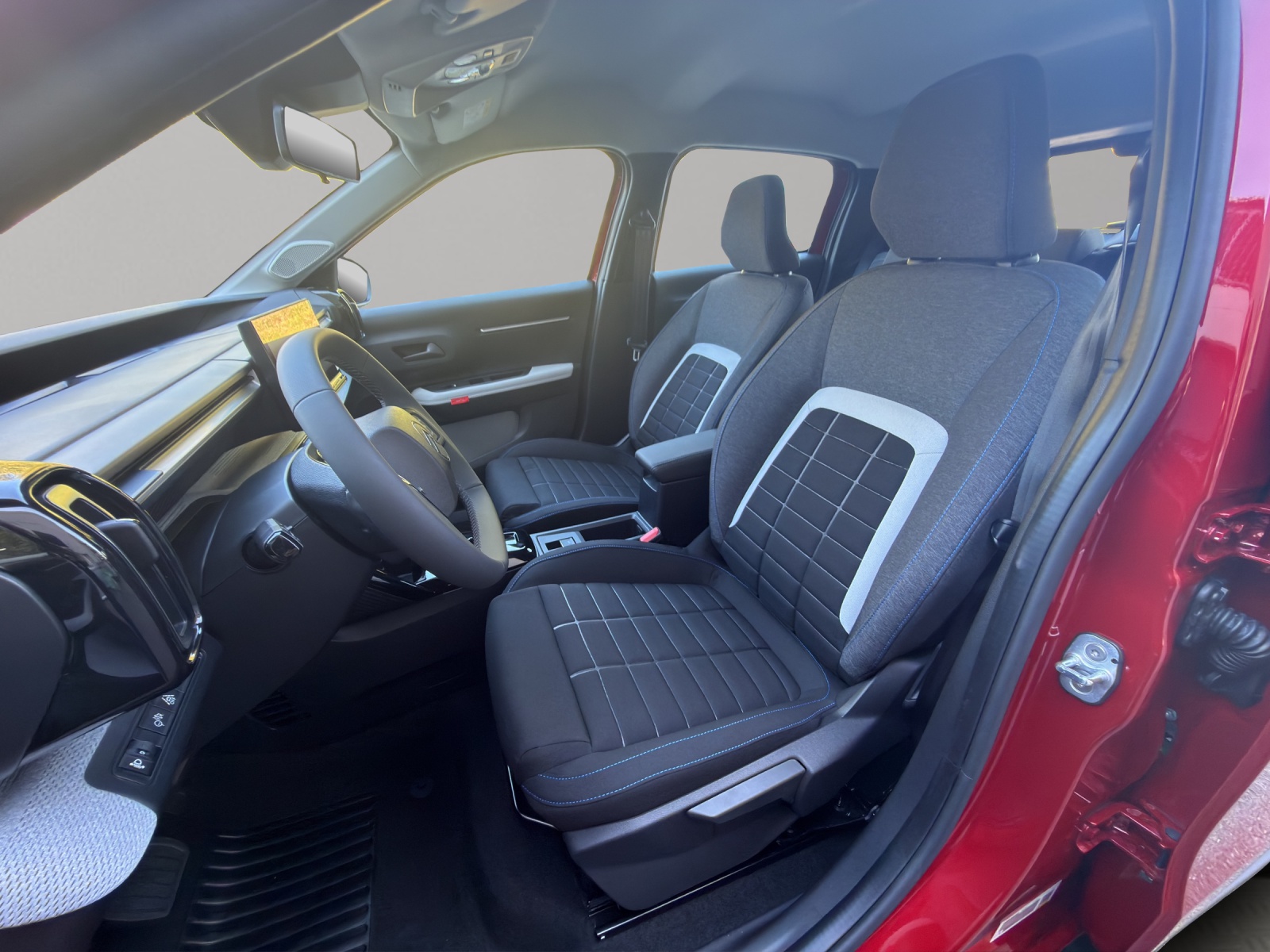 CITROEN Citroën C3 1.2 Hybrid Tonic+ / Sondermodell / aut.Klima / Navi / 8-Jahre We Care Garantie-image-10