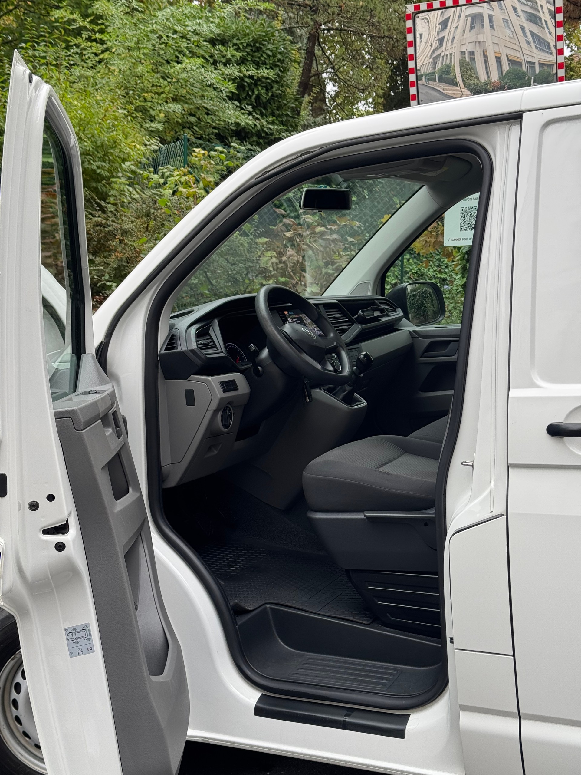 VW T6.1 2.0 TDI 4Motion-image-7