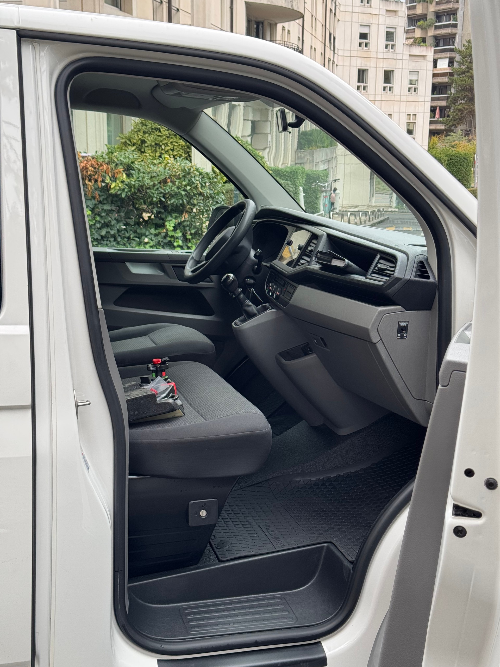 VW T6.1 2.0 TDI 4Motion-image-8