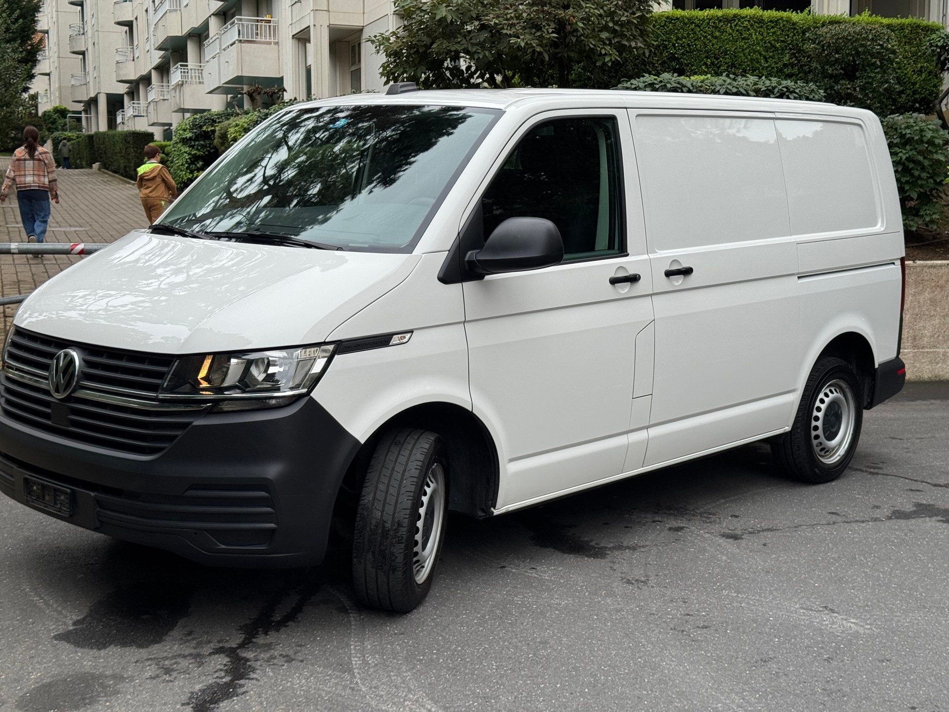 VW T6.1 2.0 TDI 4Motion-image-1
