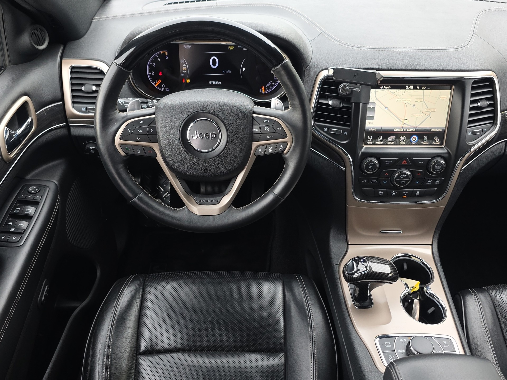JEEP Grand Cherokee 3.0 CRD Overland Automatic-image-10