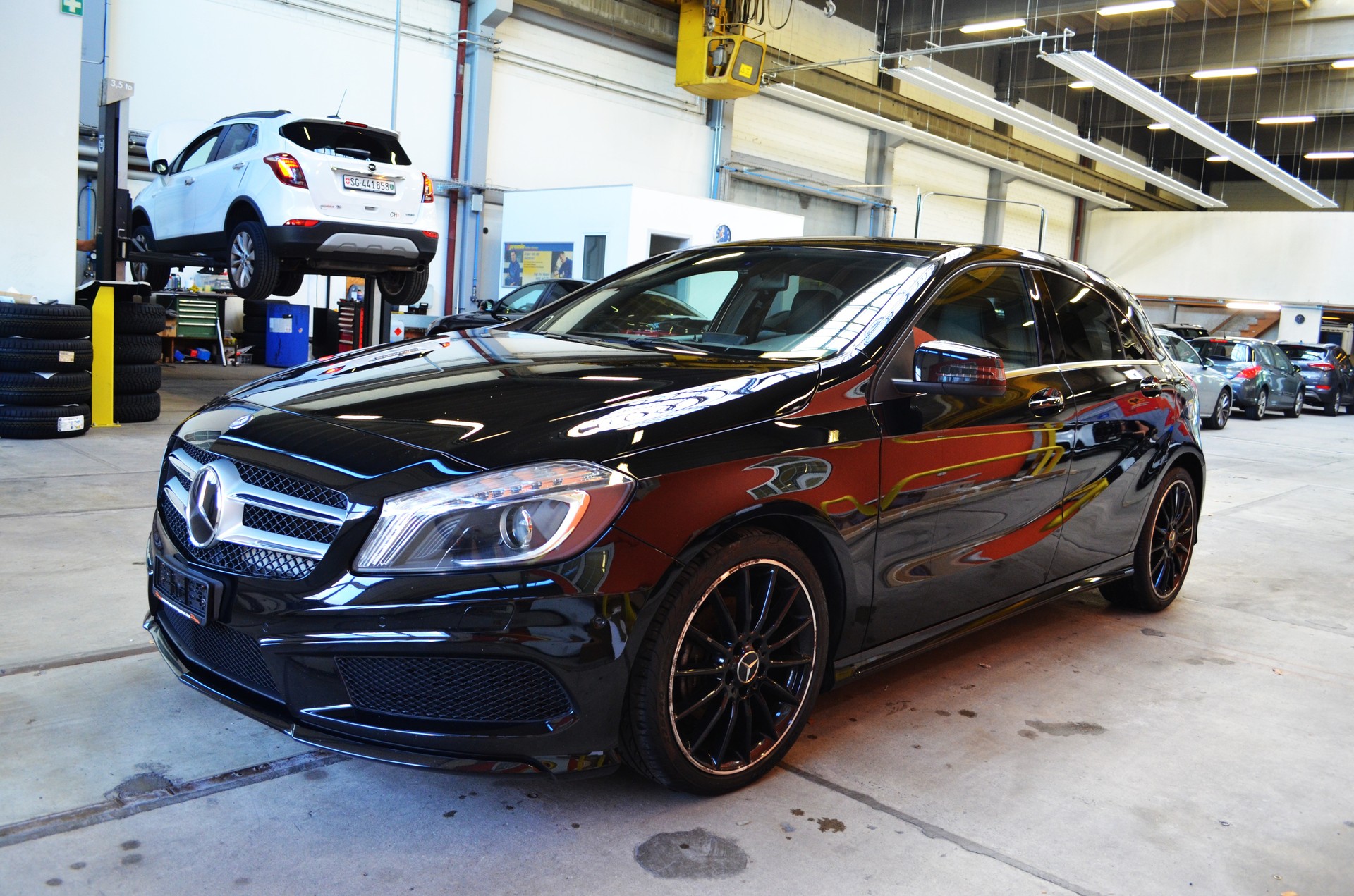 MERCEDES-BENZ A 200 CDI AMG Line-image-2