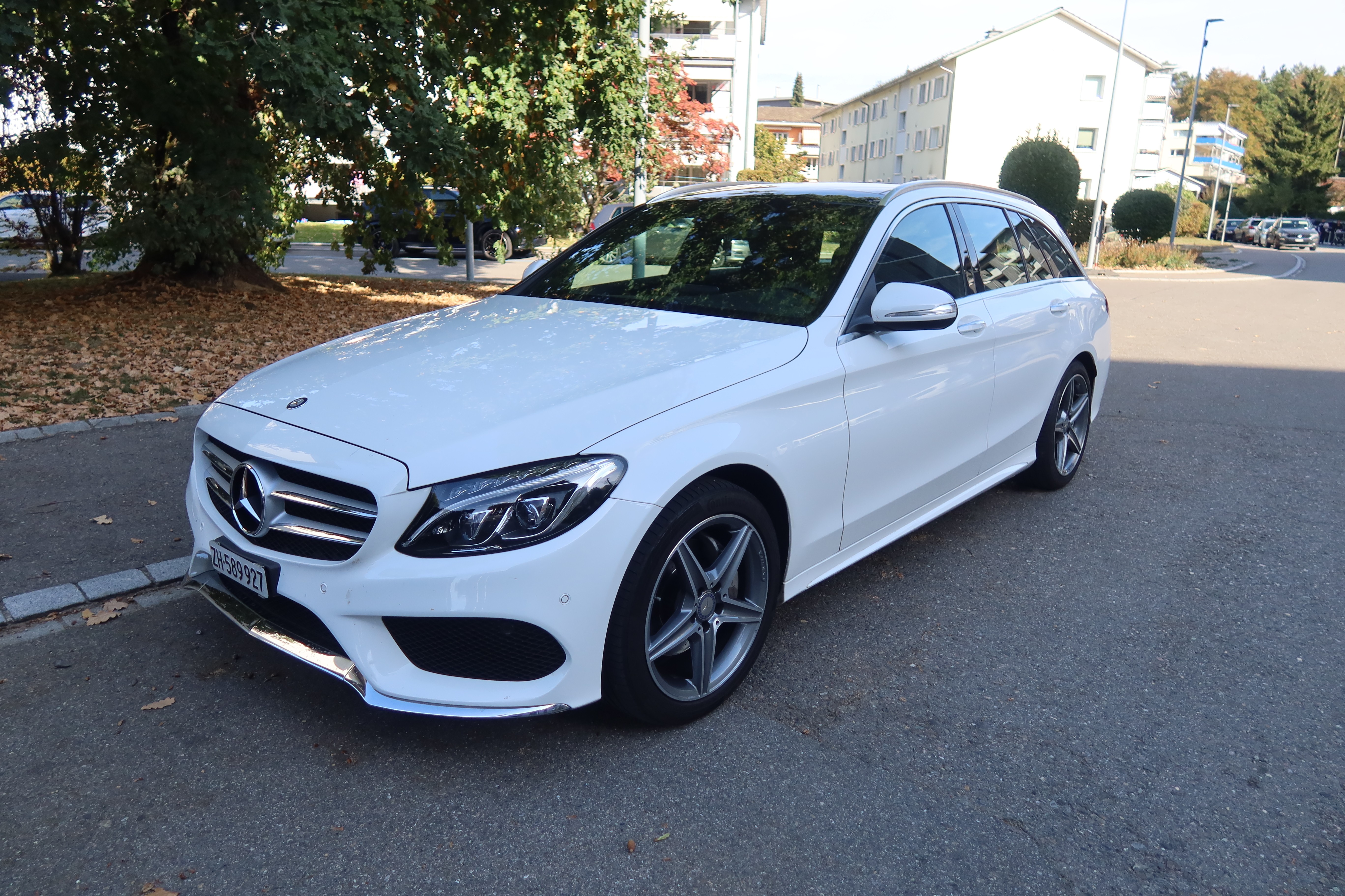 Car photo
