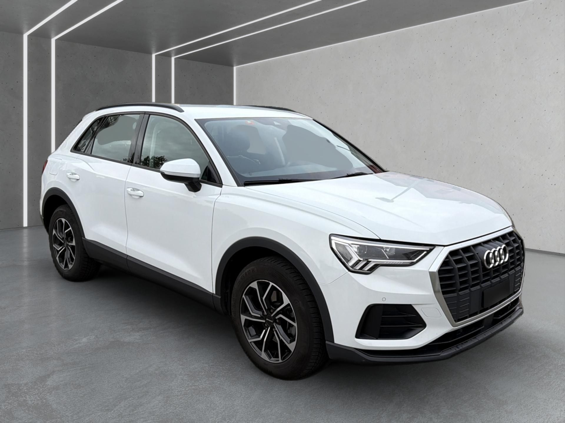 AUDI Q3 35 TFSI Attraction S-tronic-image-7