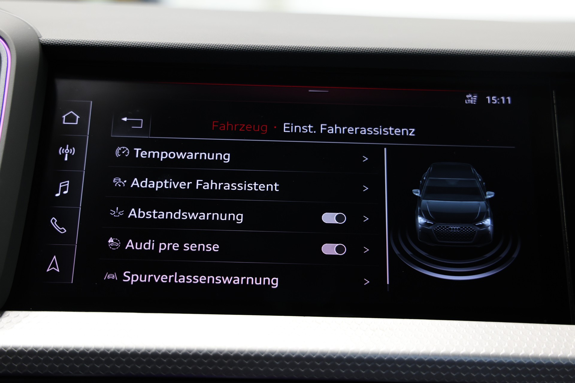 AUDI A1 Sportback 35 TFSI S Line S-tronic *CH-Fahrzeug*aus 1.Hand*-image-31
