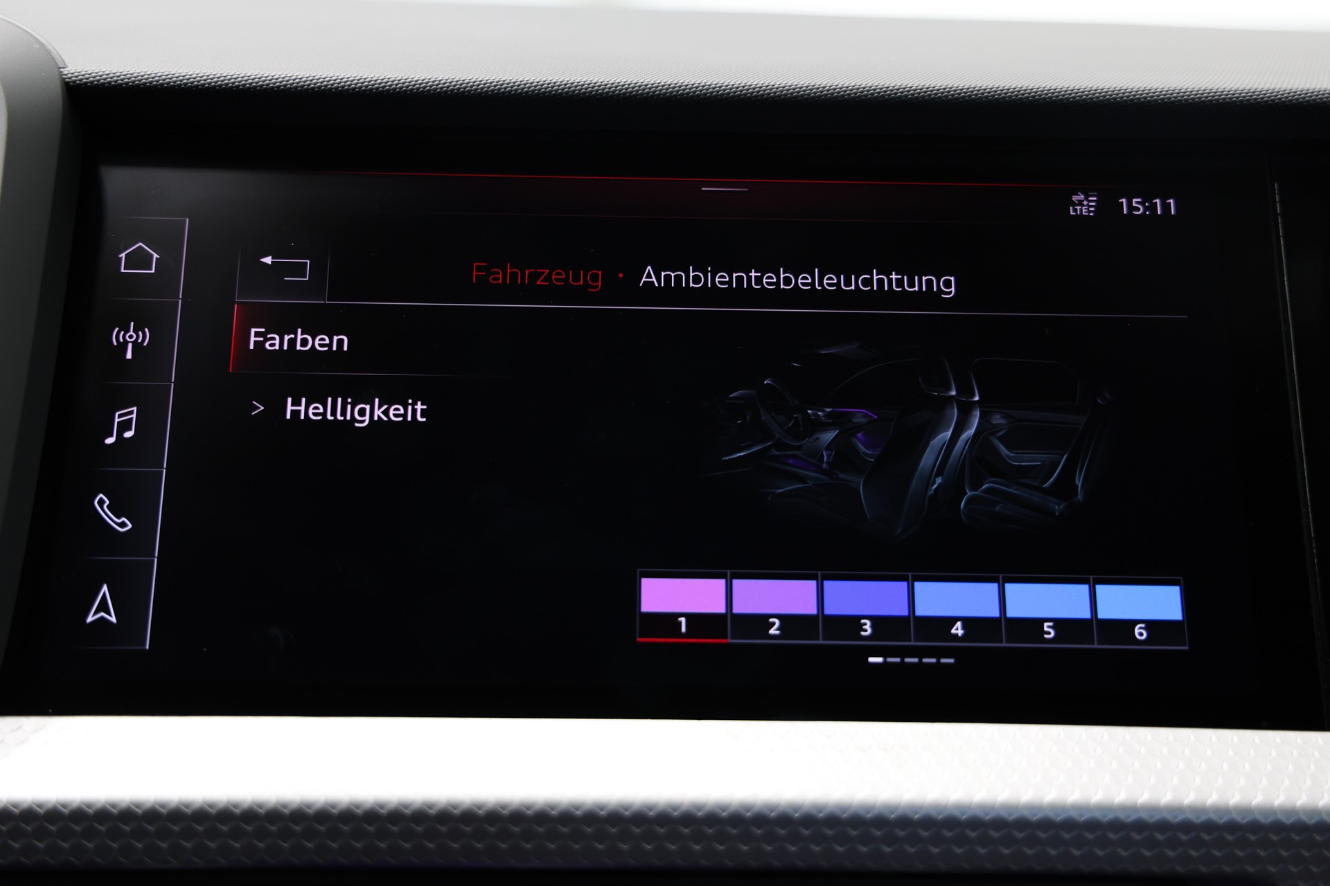 AUDI A1 Sportback 35 TFSI S Line S-tronic *CH-Fahrzeug*aus 1.Hand*-image-29