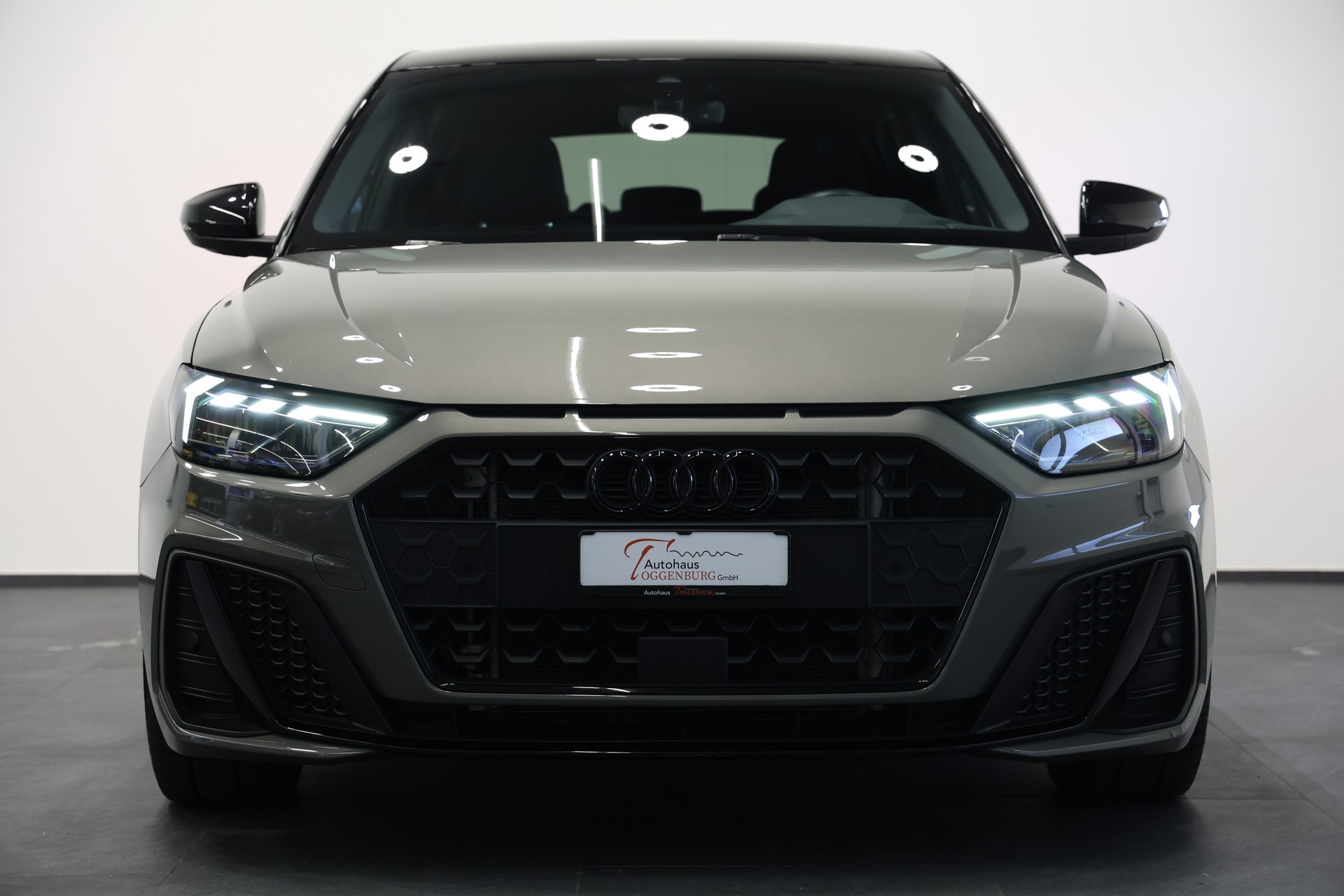 AUDI A1 Sportback 35 TFSI S Line S-tronic *CH-Fahrzeug*aus 1.Hand*-image-5