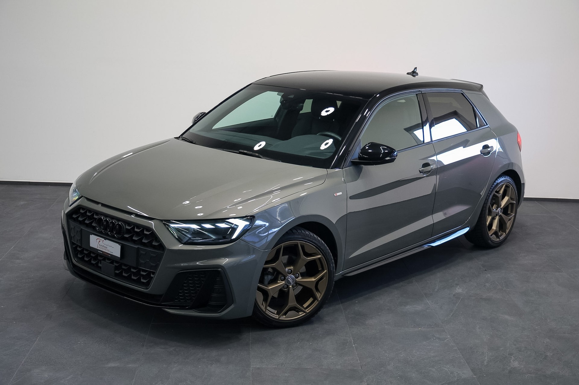 AUDI A1 Sportback 35 TFSI S Line S-tronic *CH-Fahrzeug*aus 1.Hand*-showroom-element-1