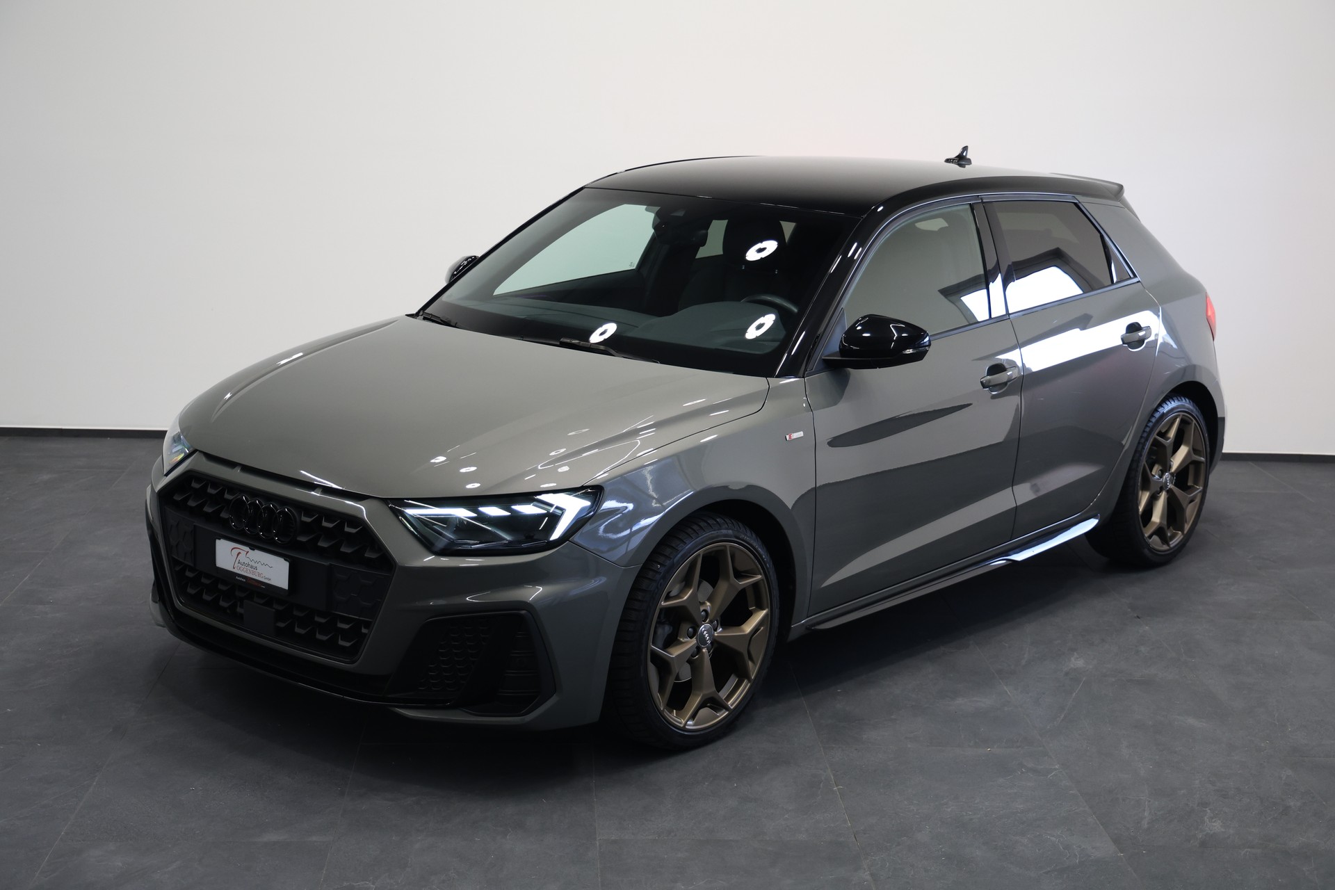 AUDI A1 Sportback 35 TFSI S Line S-tronic *CH-Fahrzeug*aus 1.Hand*-showroom-element-3