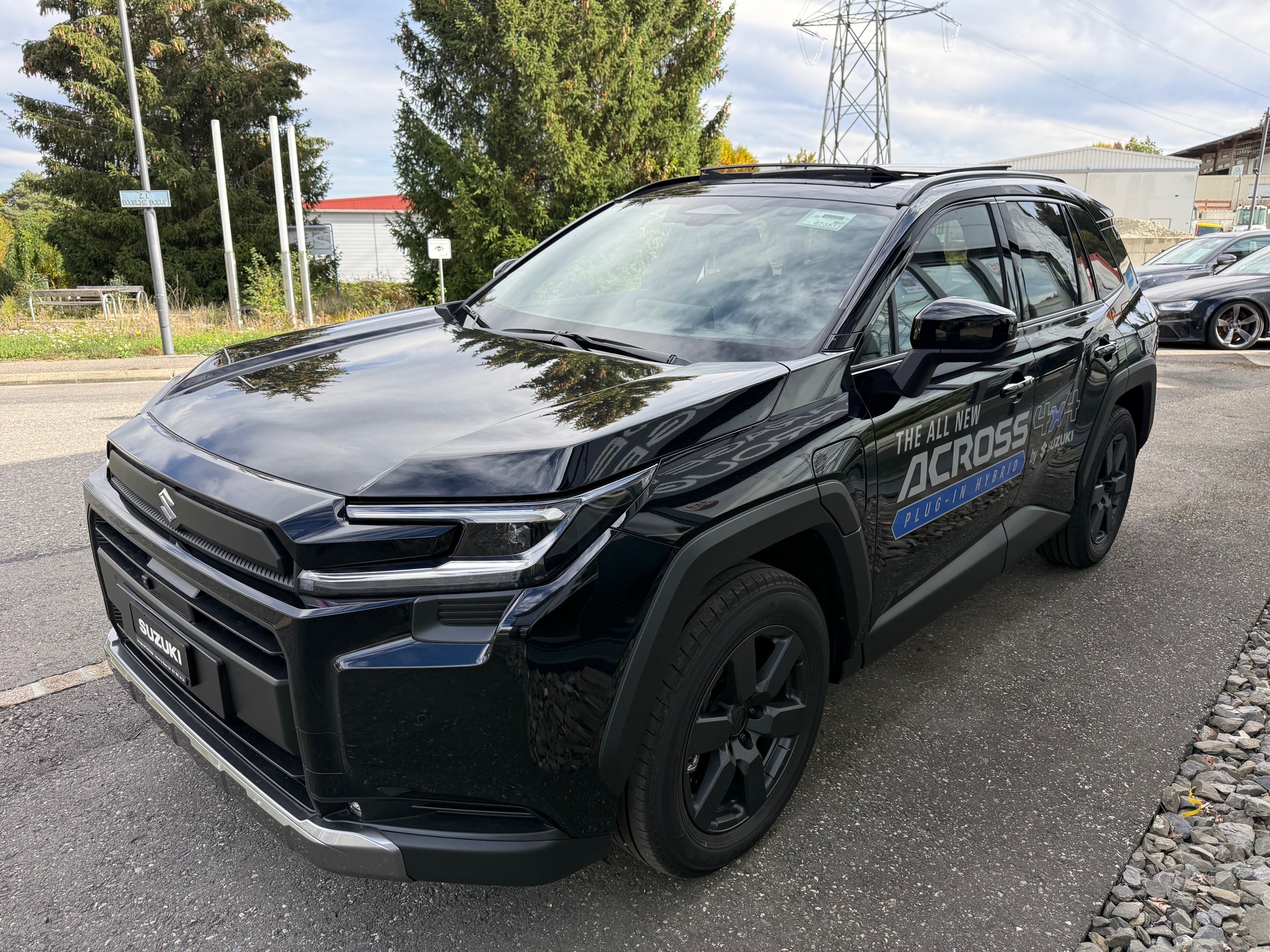 SUZUKI Across 2.5 Plug-in-Hybrid Compact Top E-CVT-image-2