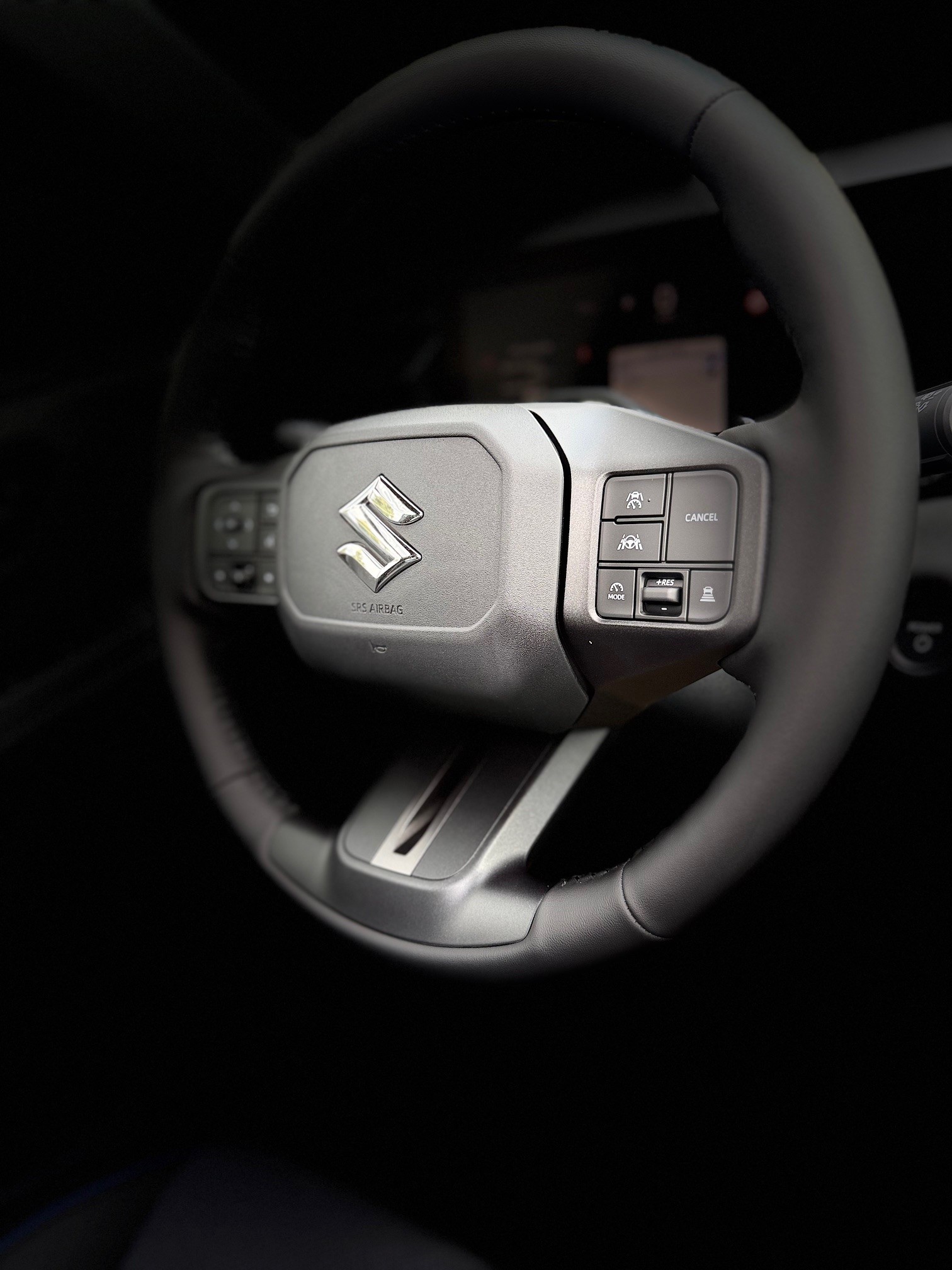 SUZUKI Across 2.5 Plug-in-Hybrid Compact Top E-CVT-image-12