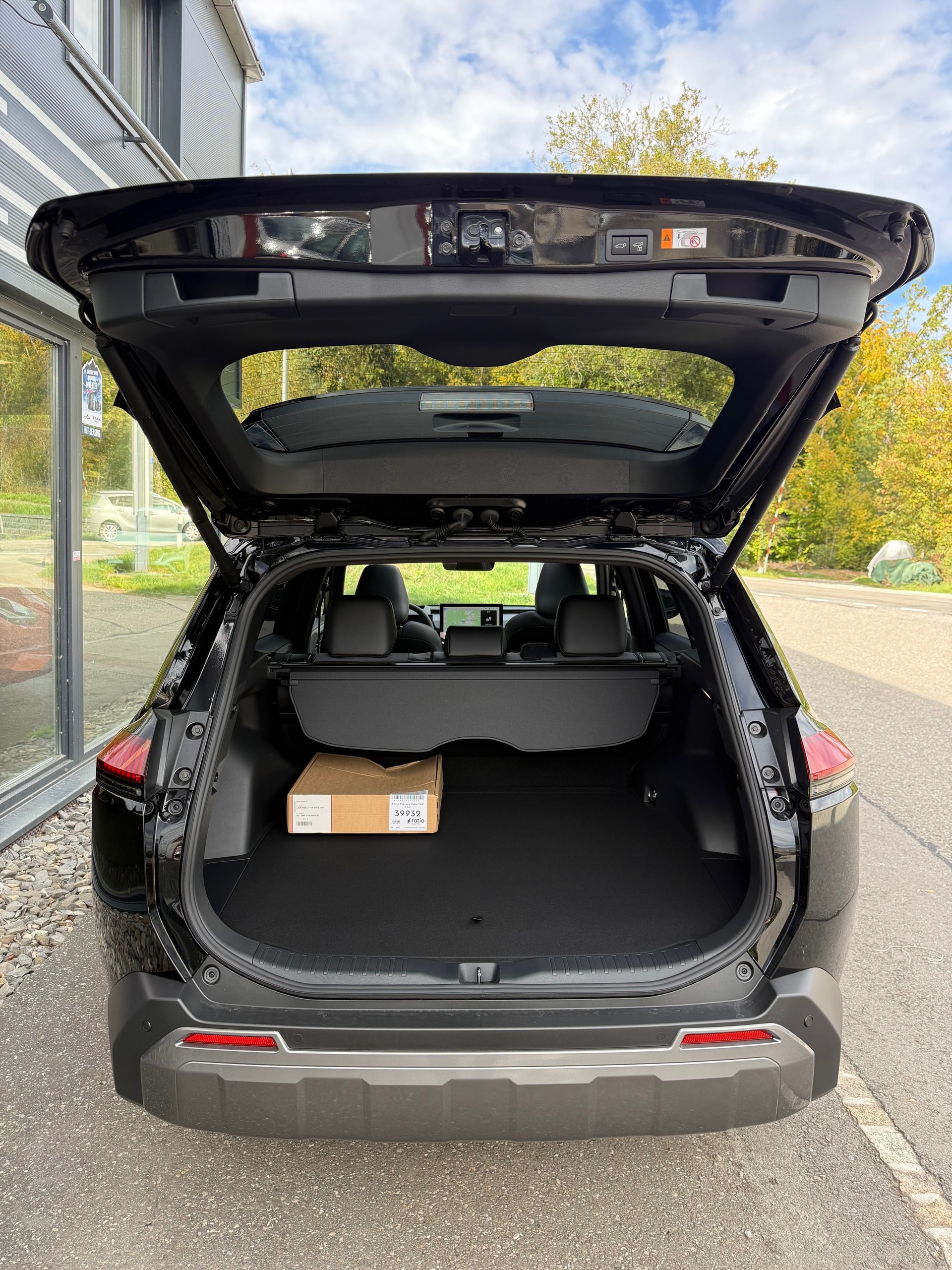SUZUKI Across 2.5 Plug-in-Hybrid Compact Top E-CVT-image-7