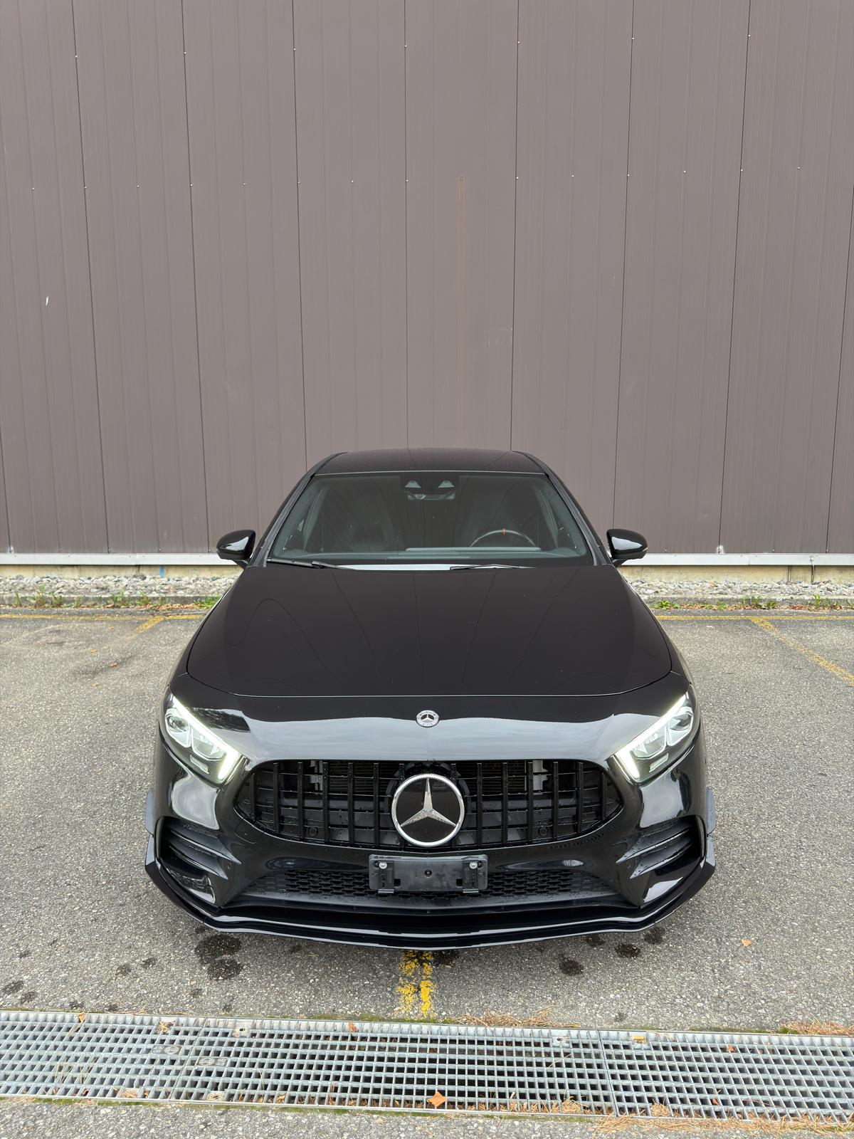 MERCEDES-BENZ A 35 AMG 4Matic Speedshift-showroom-element-1