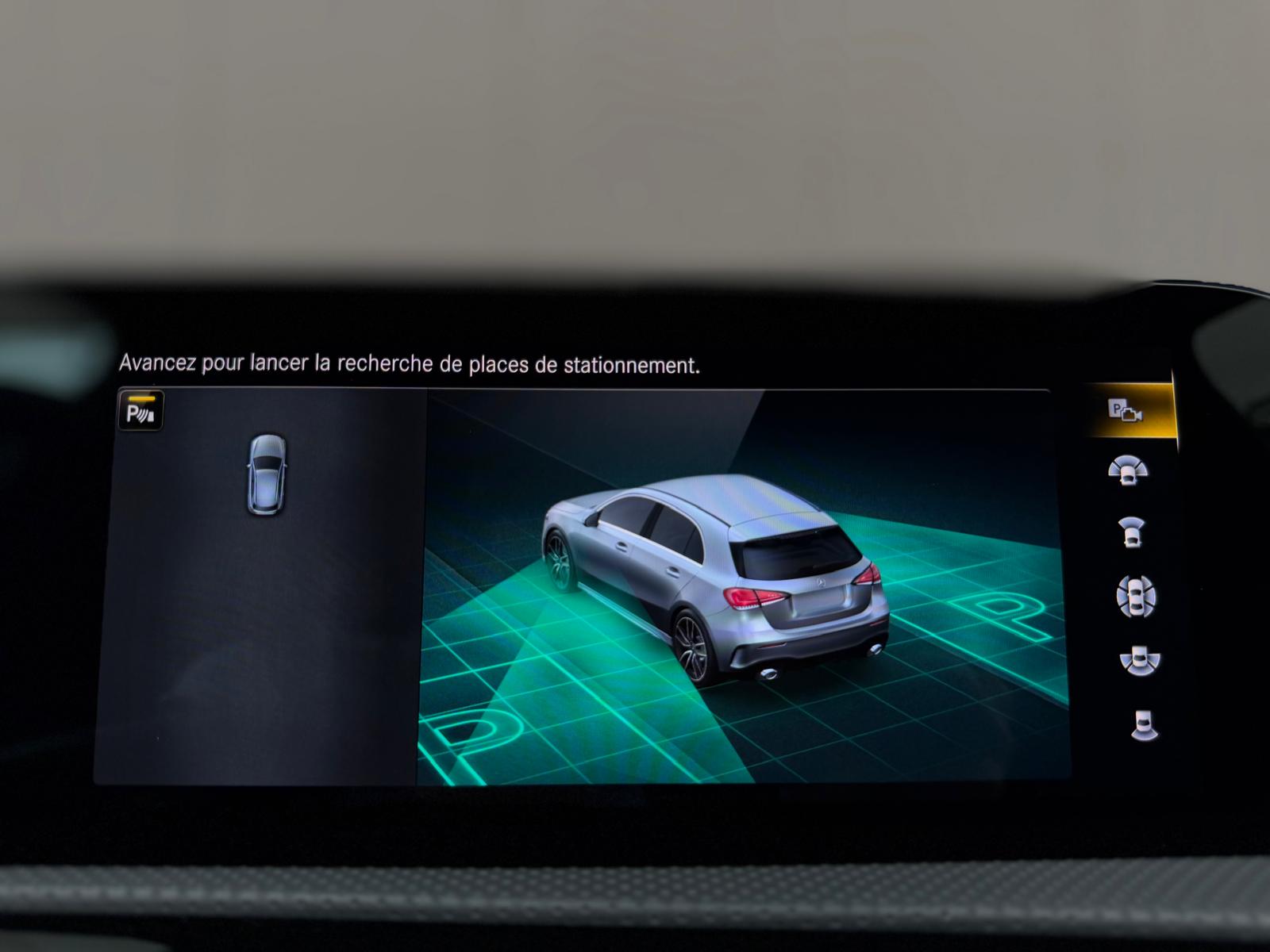 MERCEDES-BENZ A 35 AMG 4Matic Speedshift-image-29