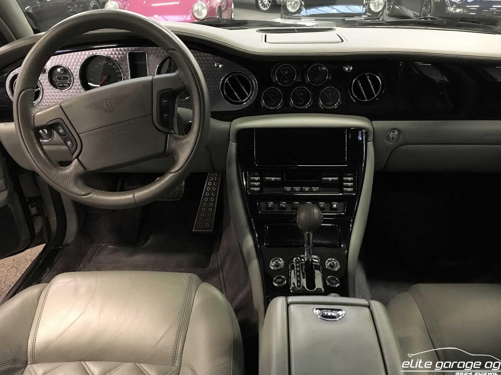 BENTLEY Arnage T-image-9