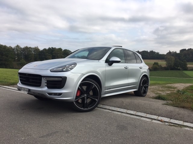 PORSCHE Cayenne GTS-image-2
