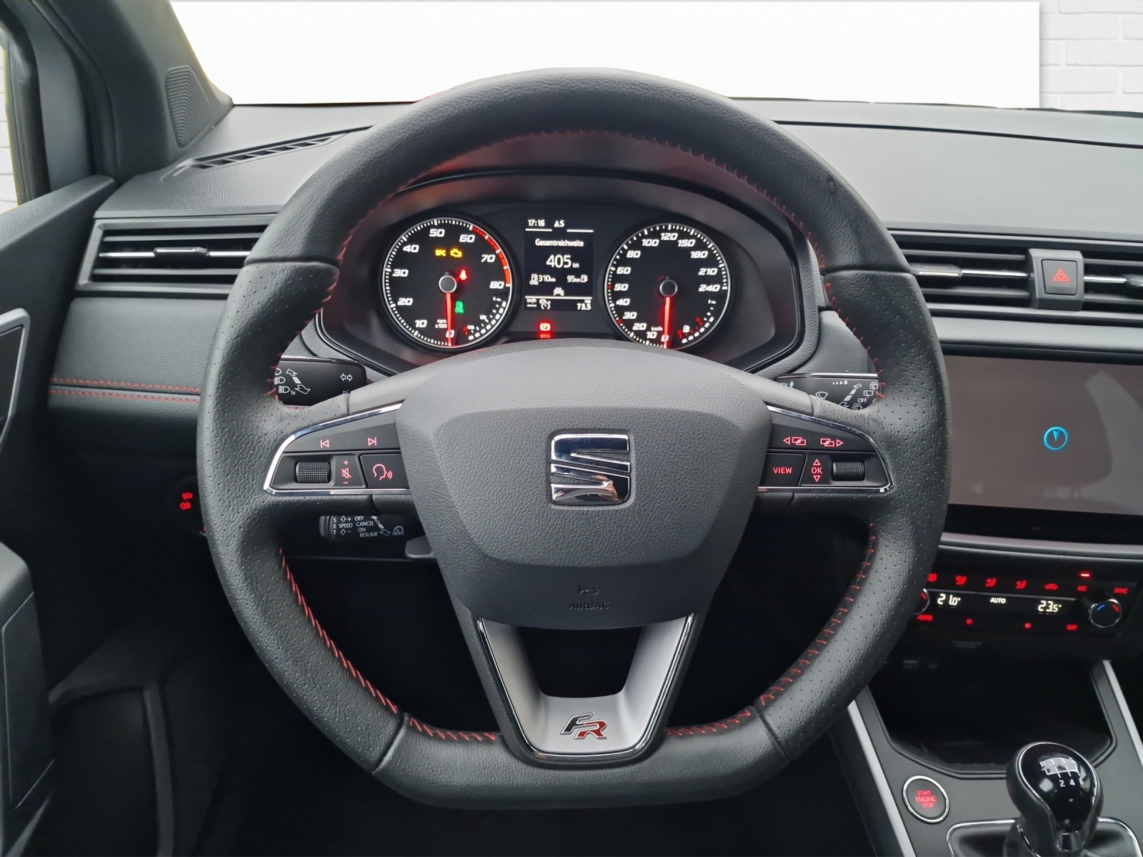 SEAT Arona 1.0 TGI FR-image-8