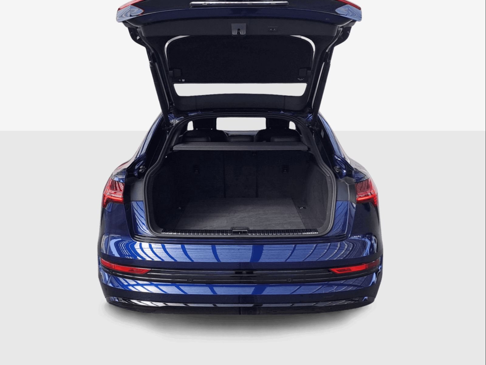 AUDI e-tron 55 Sportback Advanced Black Edition quattro-image-10