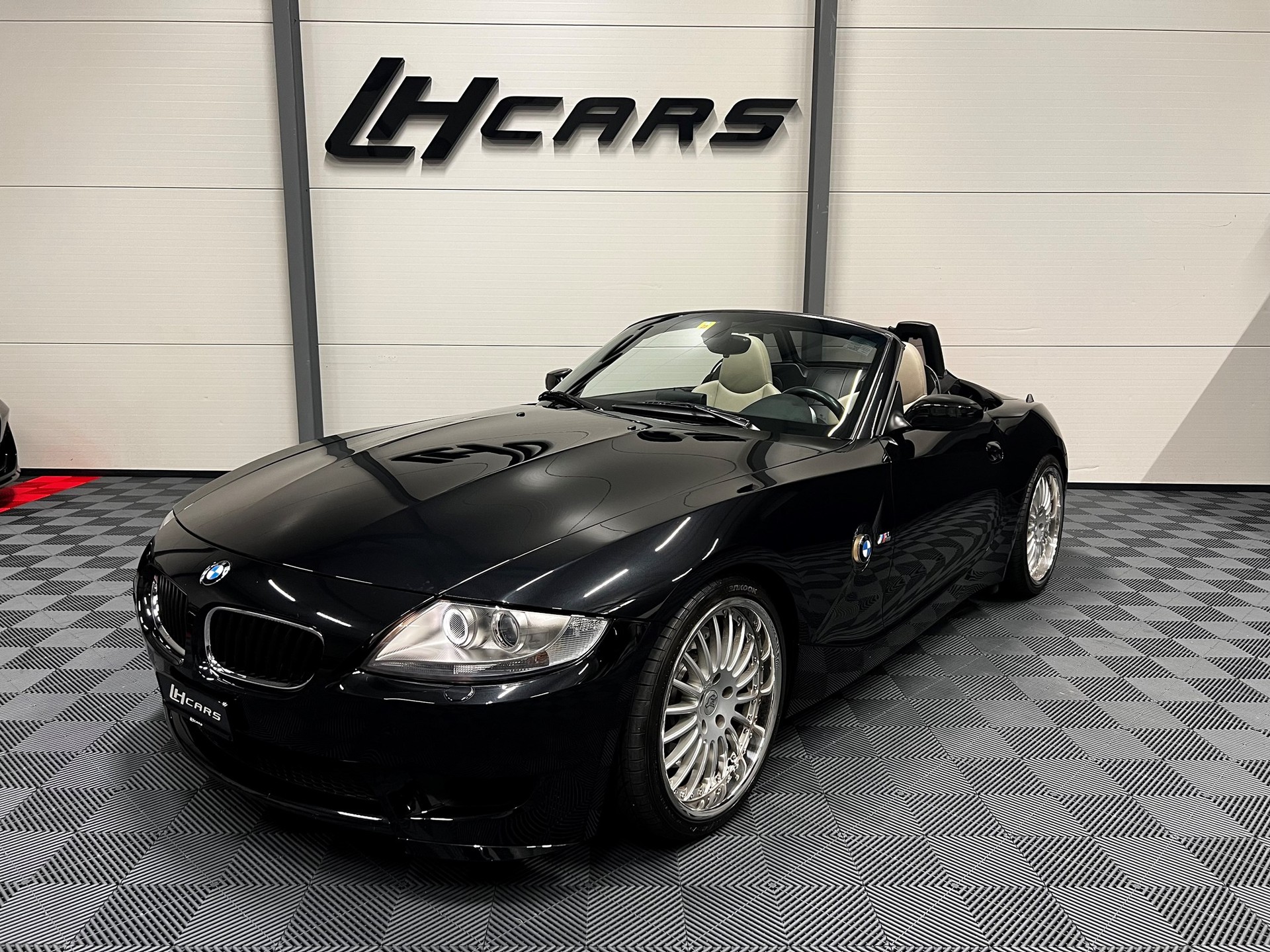 BMW Z4 M Roadster-image-0