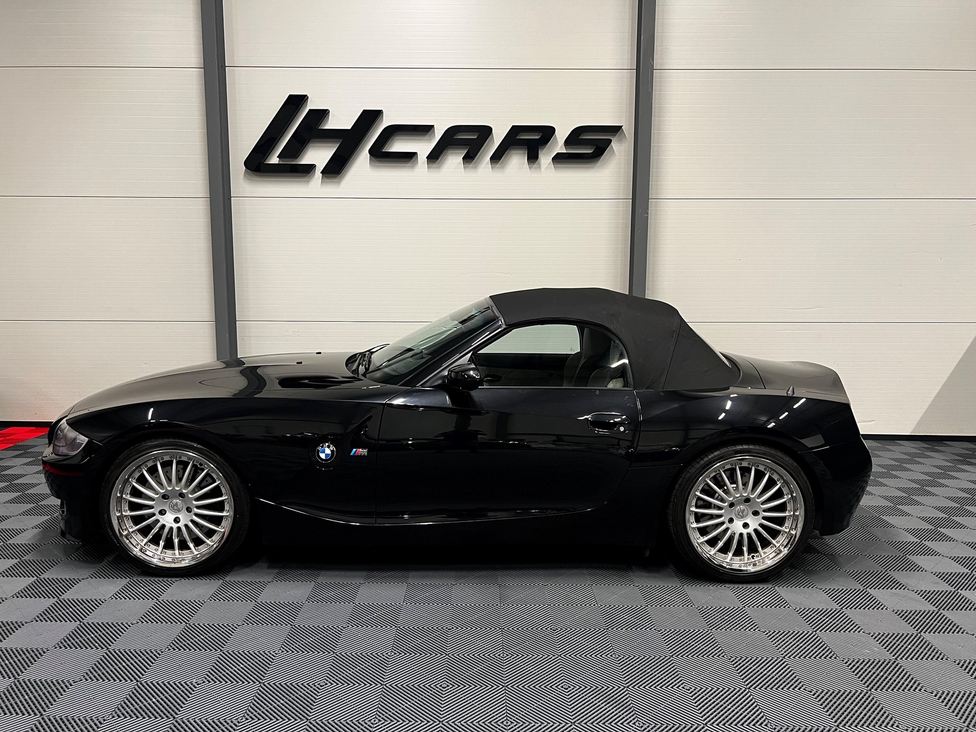 BMW Z4 M Roadster-image-2