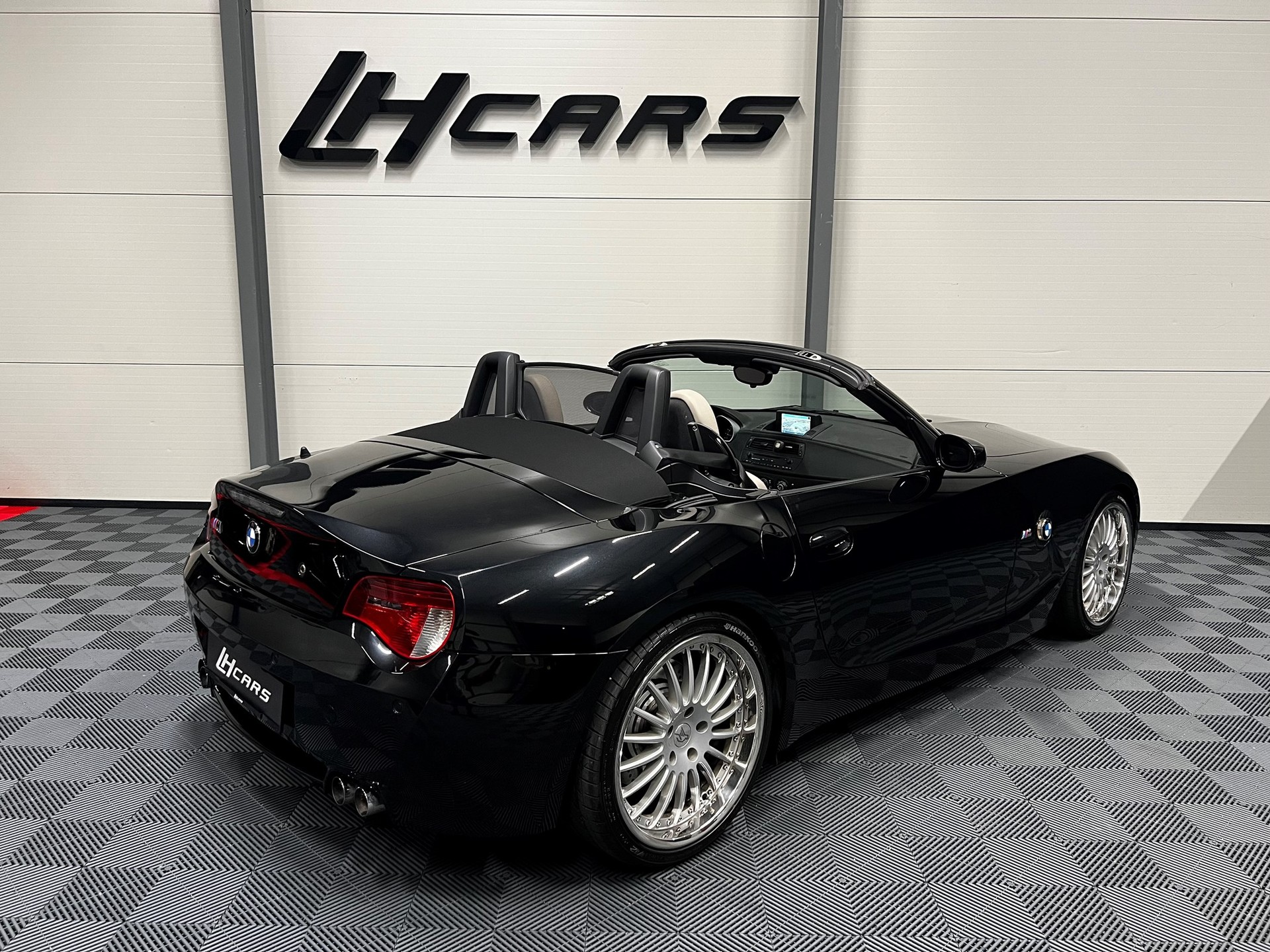 BMW Z4 M Roadster-image-4