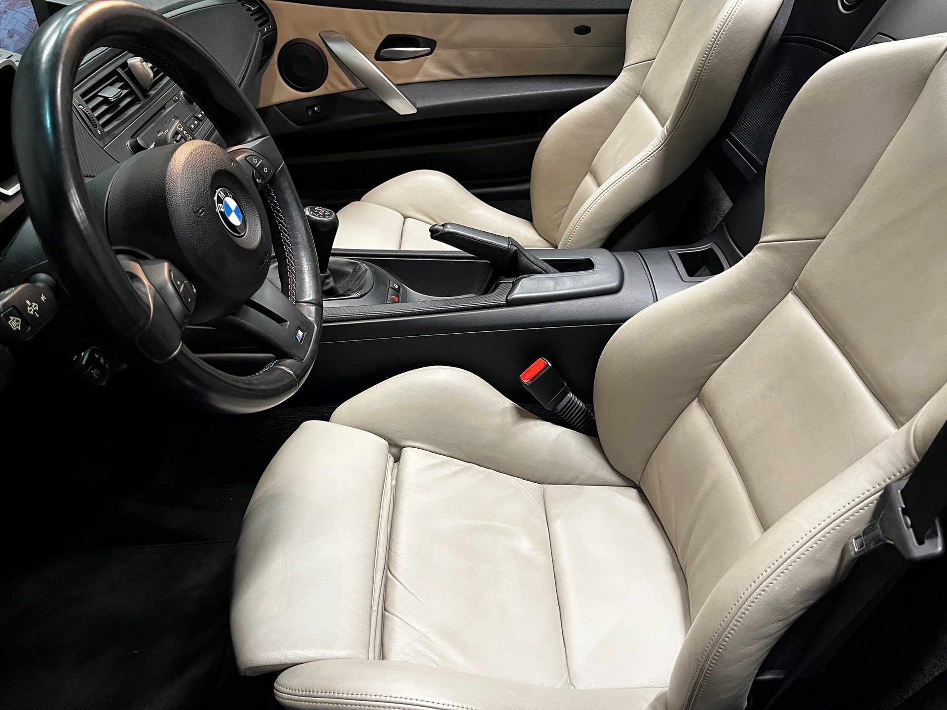 BMW Z4 M Roadster-image-12