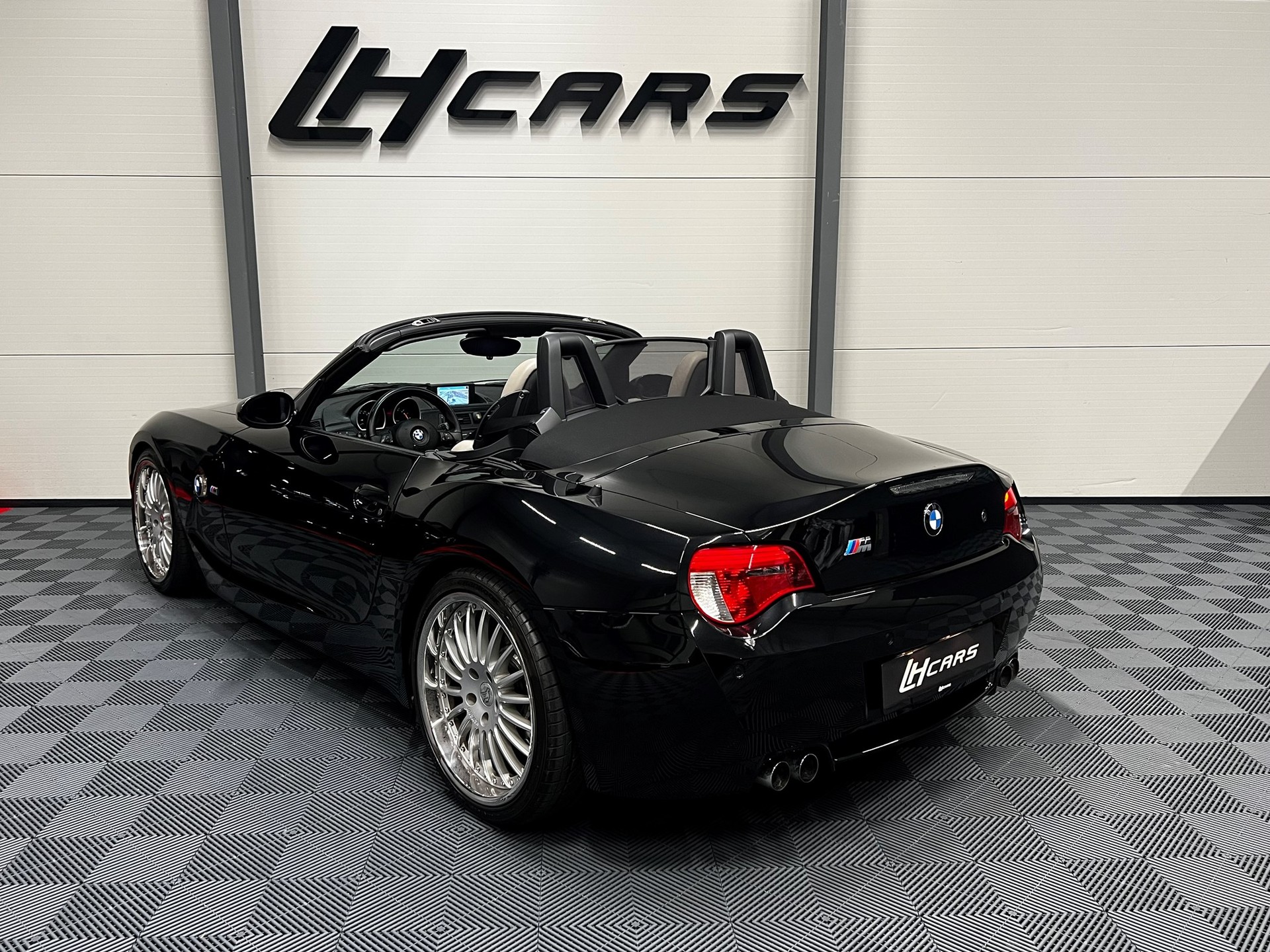 BMW Z4 M Roadster-image-3