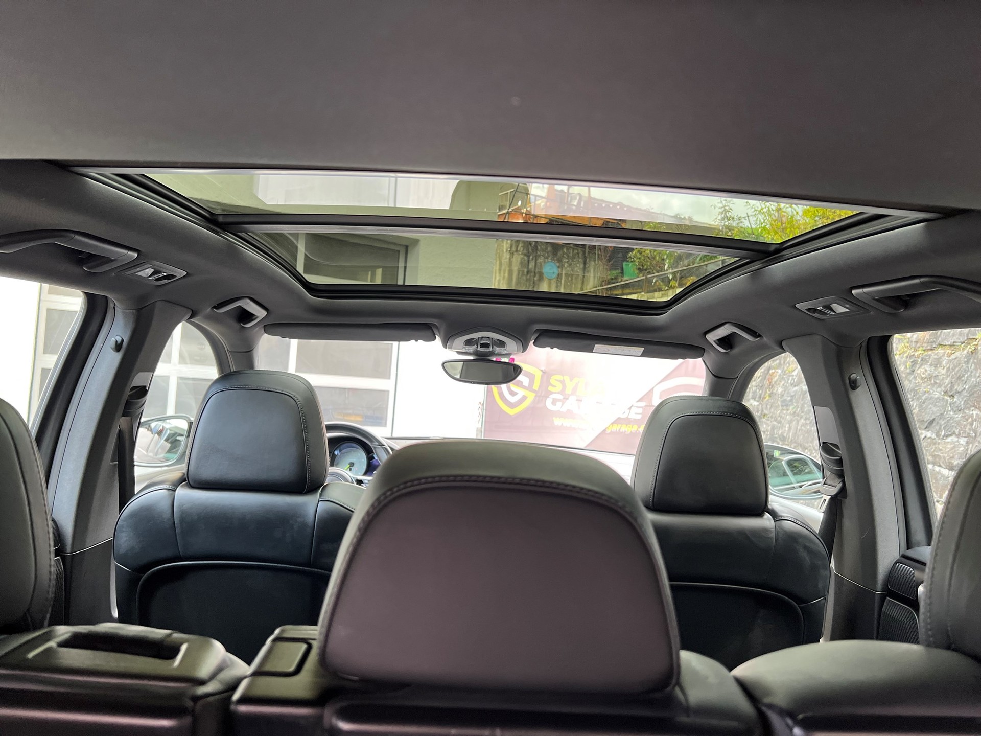 PORSCHE Cayenne S E-Hybrid-image-14