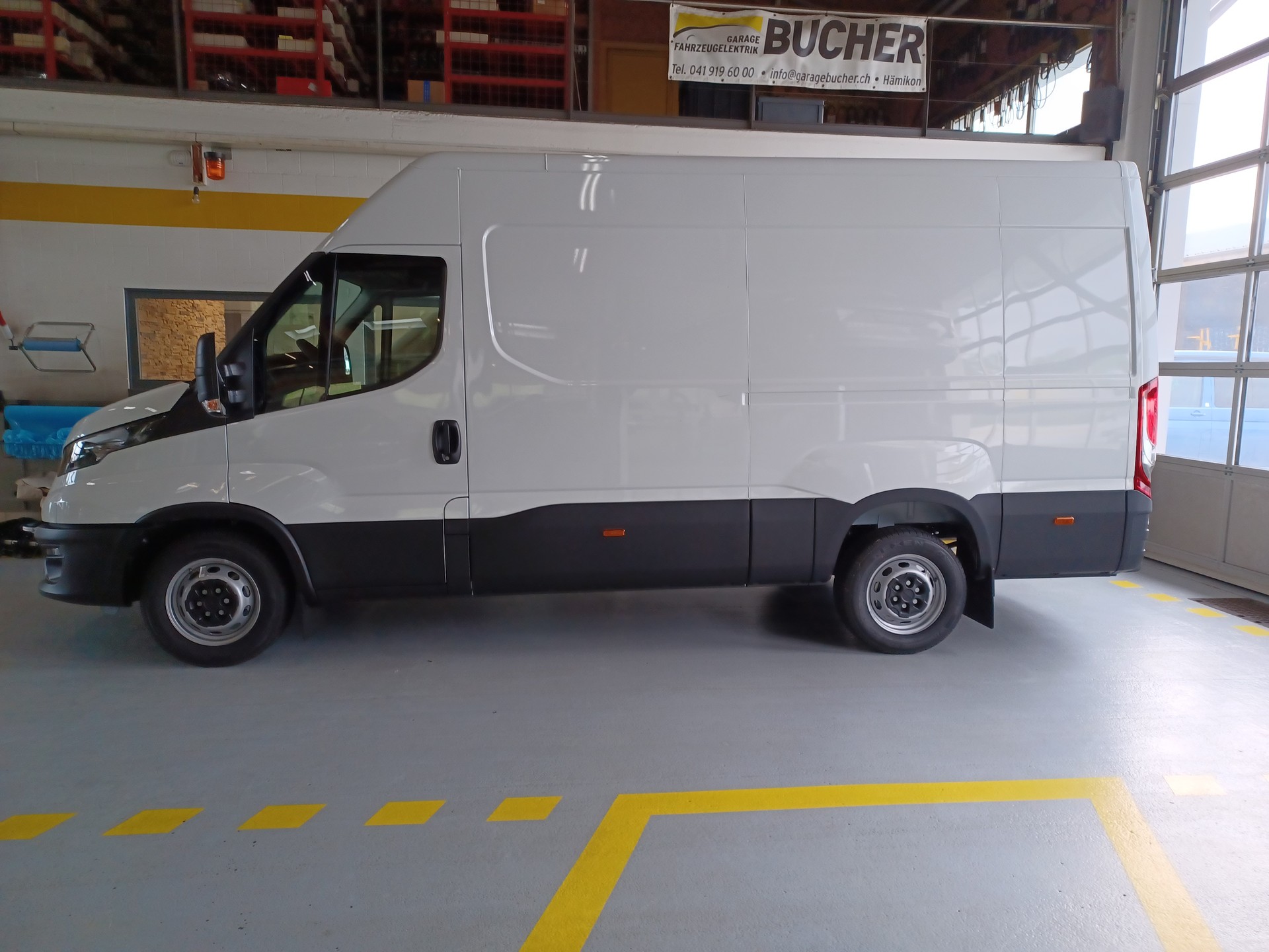 IVECO 35S18HA8V L3520 H2-image-0