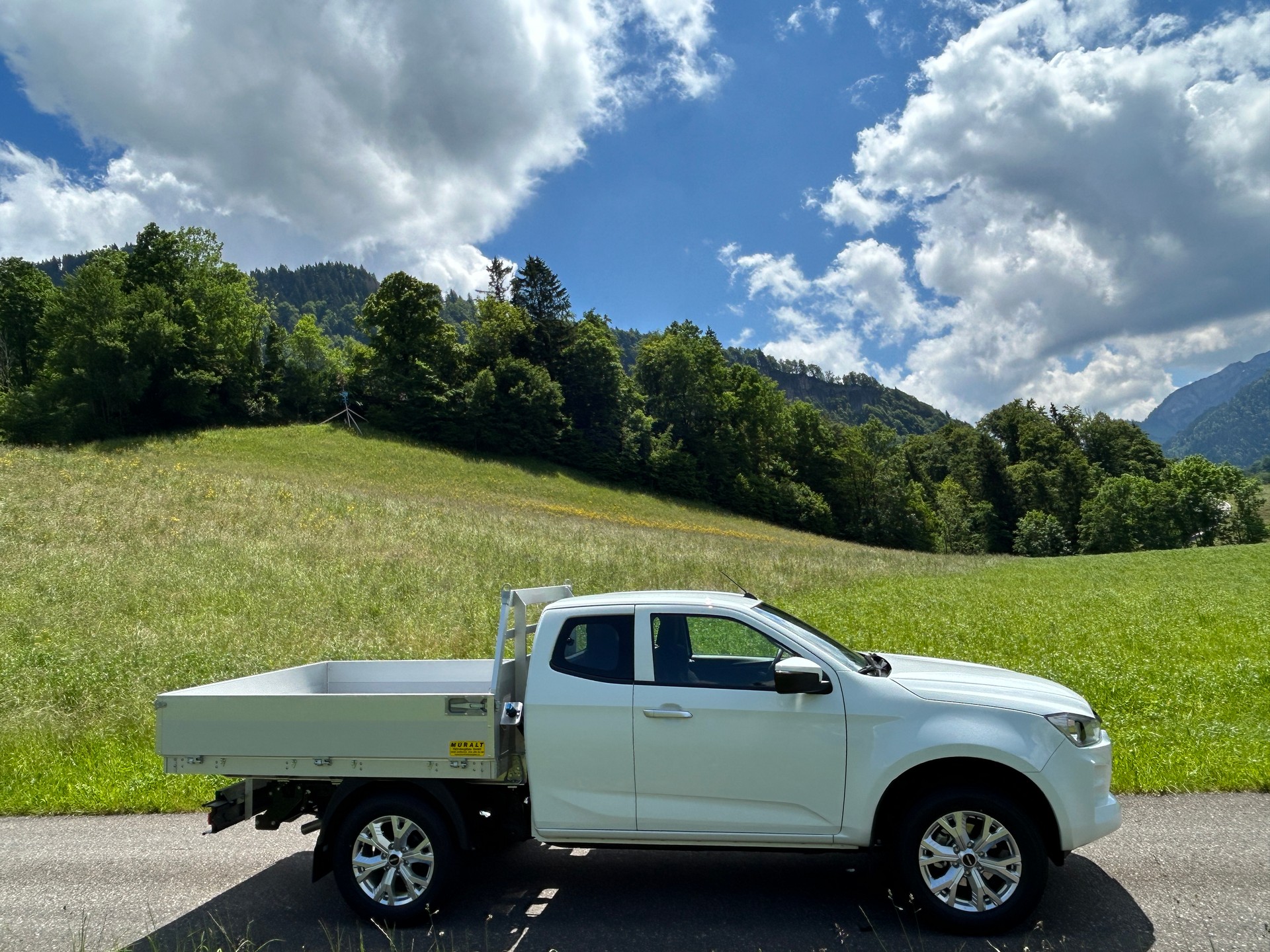 ISUZU D-MAX 1.9 SpaceCab N60BB 4x4-image-2