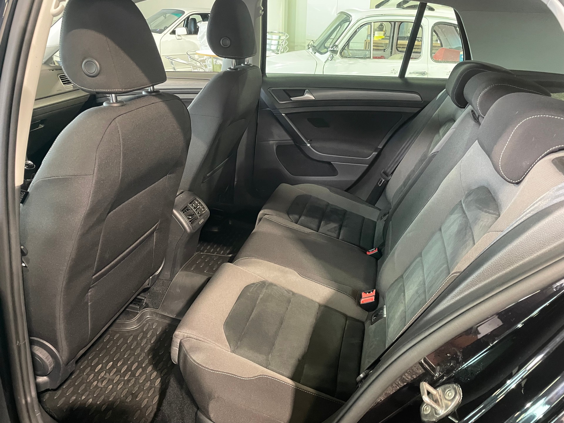 VW Golf 1.4 TSI Comfortline-image-9