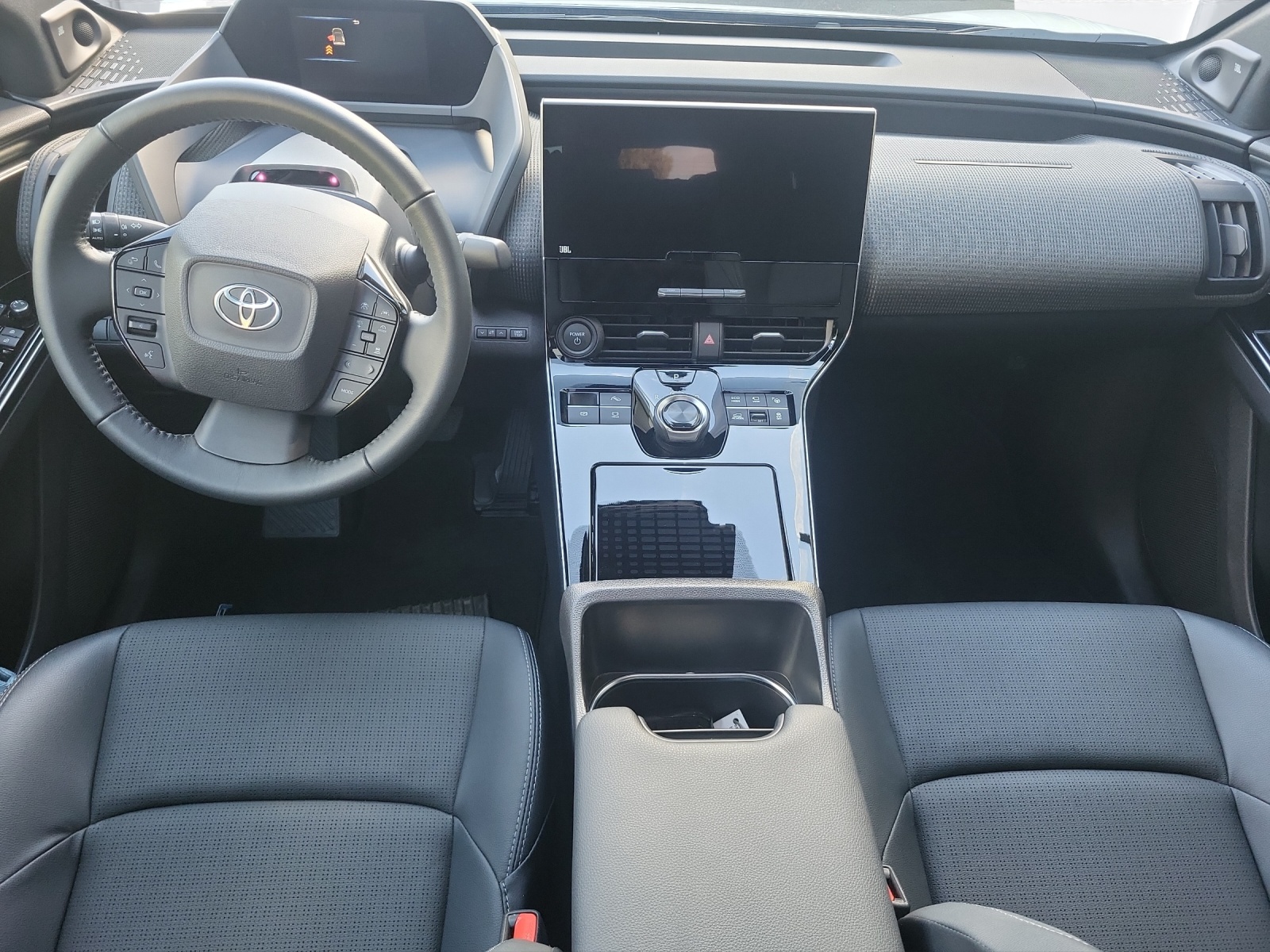 TOYOTA bZ4X Premium AWD-image-11