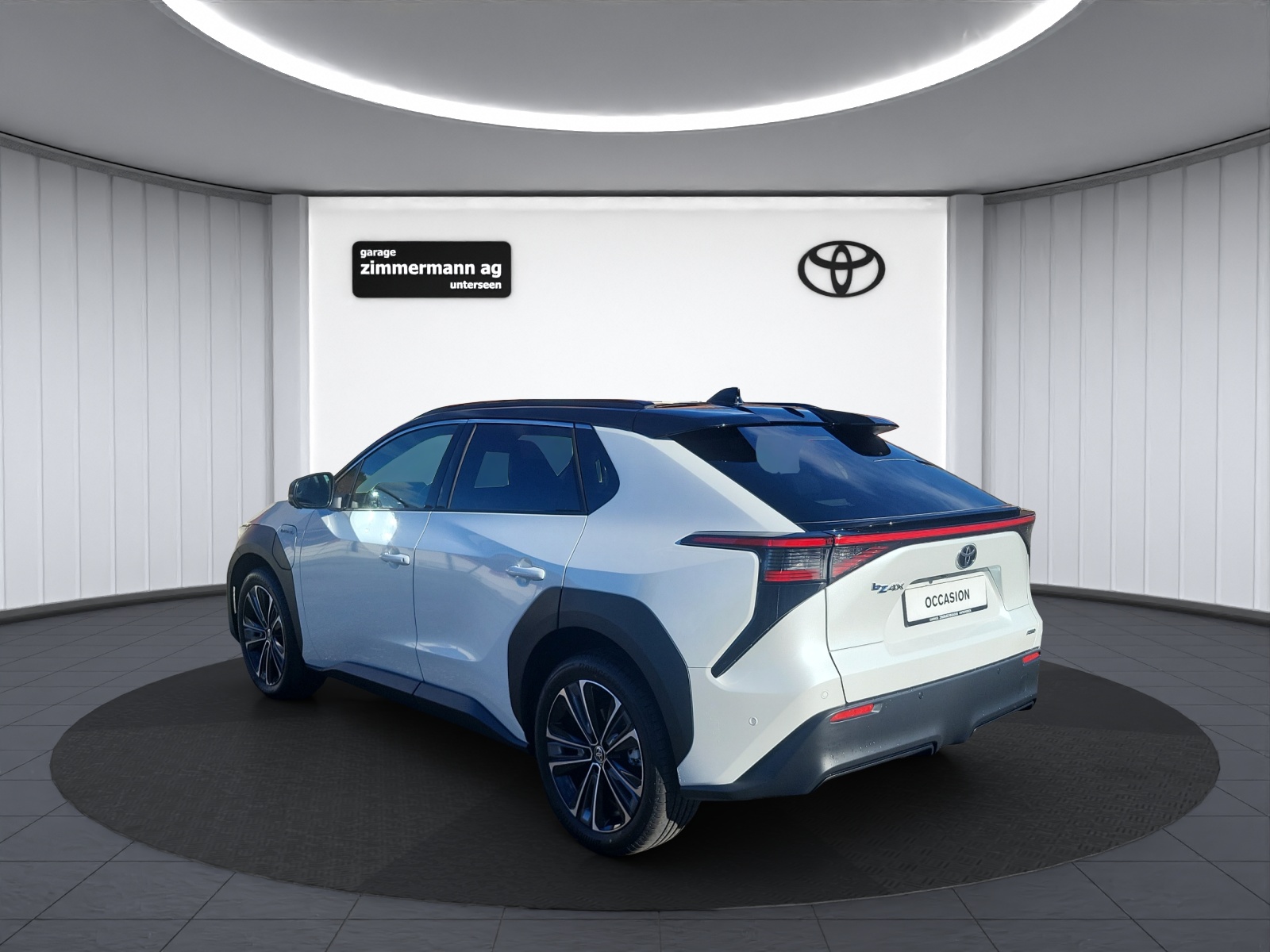 TOYOTA bZ4X Premium AWD-image-6