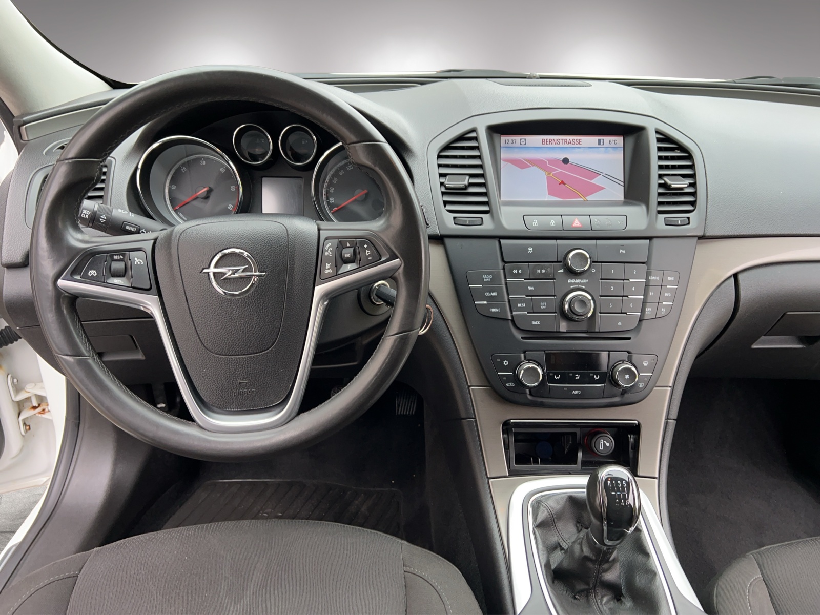 OPEL Insignia Sports Tourer 2.0 CDTI Edition-image-8